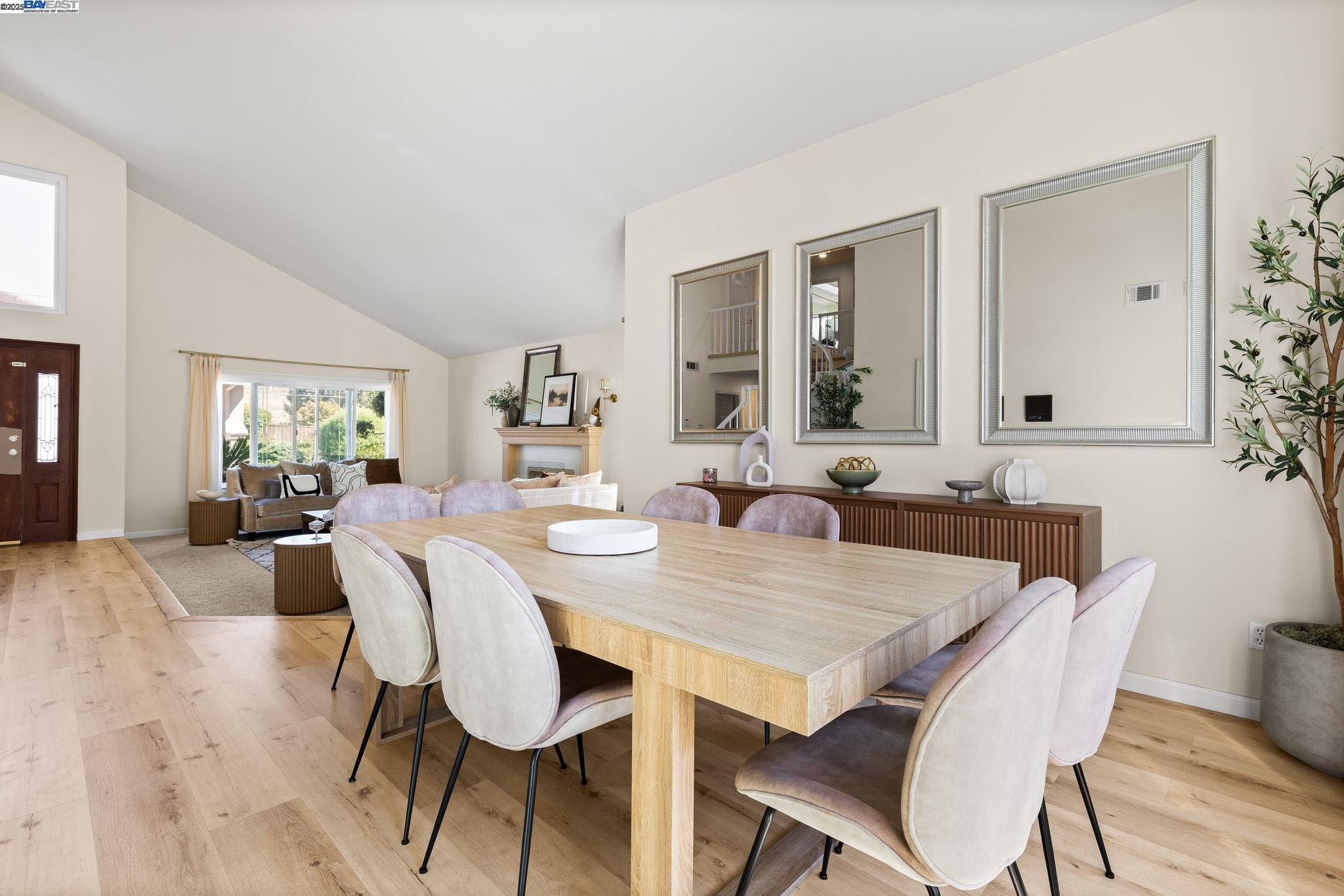 Detail Gallery Image 6 of 33 For 2170 Canyon Crest Ave, San Ramon,  CA 94582 - 4 Beds | 3 Baths