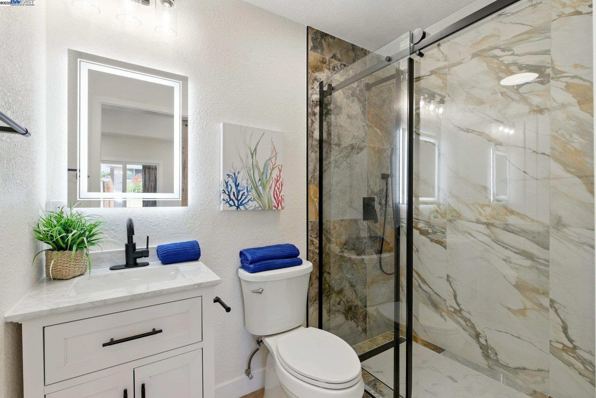 Detail Gallery Image 15 of 33 For 19157 Parsons Ave, Castro Valley,  CA 94546 - 3 Beds | 3 Baths
