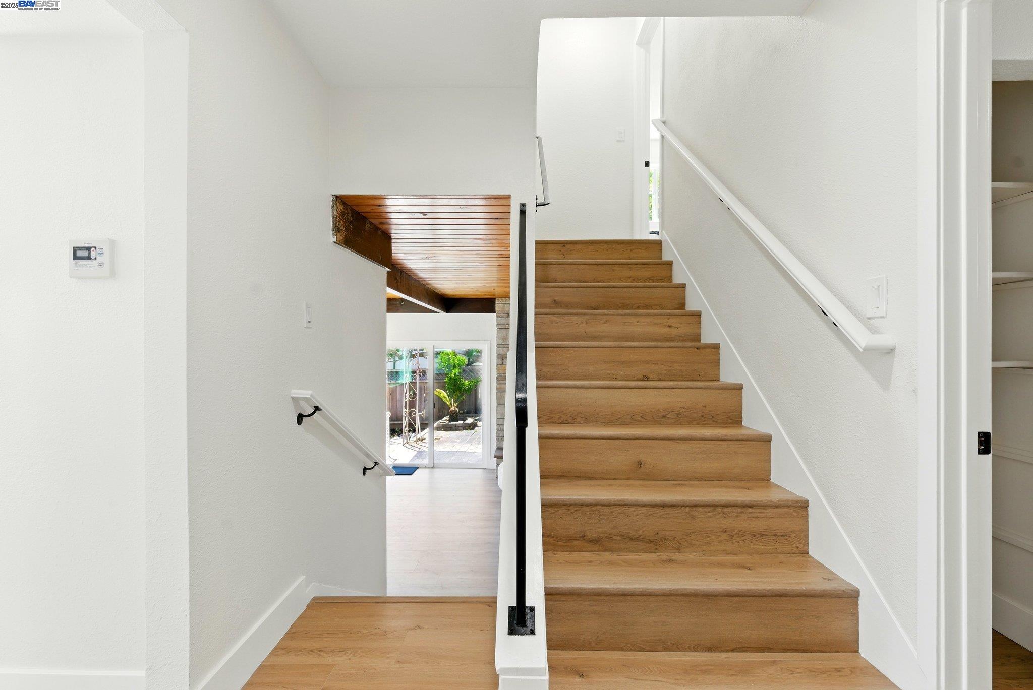 Detail Gallery Image 24 of 33 For 19157 Parsons Ave, Castro Valley,  CA 94546 - 3 Beds | 3 Baths