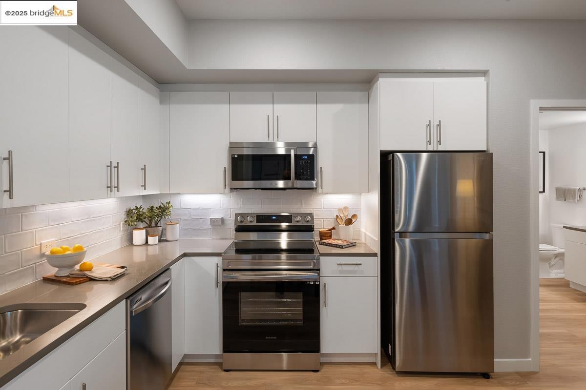 Detail Gallery Image 11 of 48 For 260 Brooklyn Basin Way #417,  Oakland,  CA 94606 - 2 Beds | 2 Baths