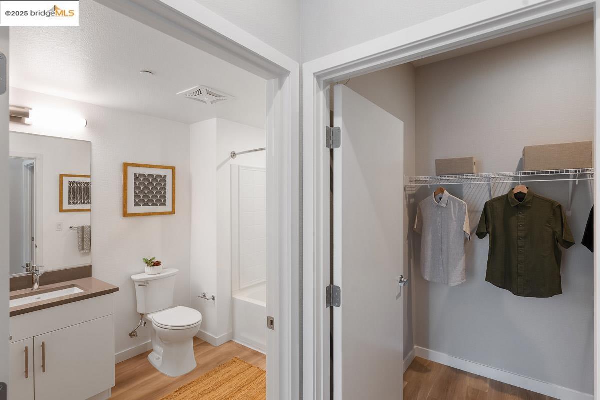 Detail Gallery Image 16 of 48 For 260 Brooklyn Basin Way #417,  Oakland,  CA 94606 - 2 Beds | 2 Baths