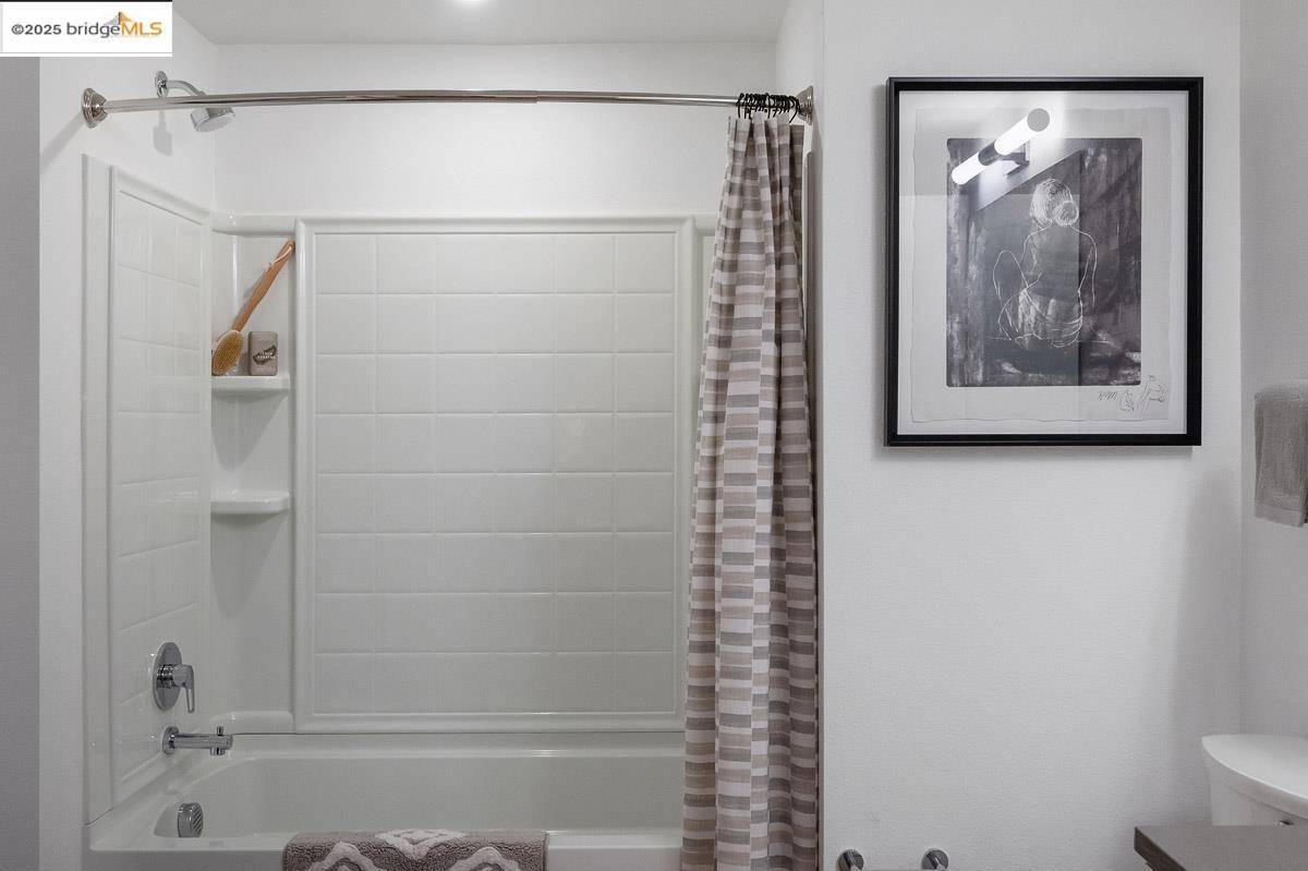 Detail Gallery Image 23 of 48 For 260 Brooklyn Basin Way #417,  Oakland,  CA 94606 - 2 Beds | 2 Baths
