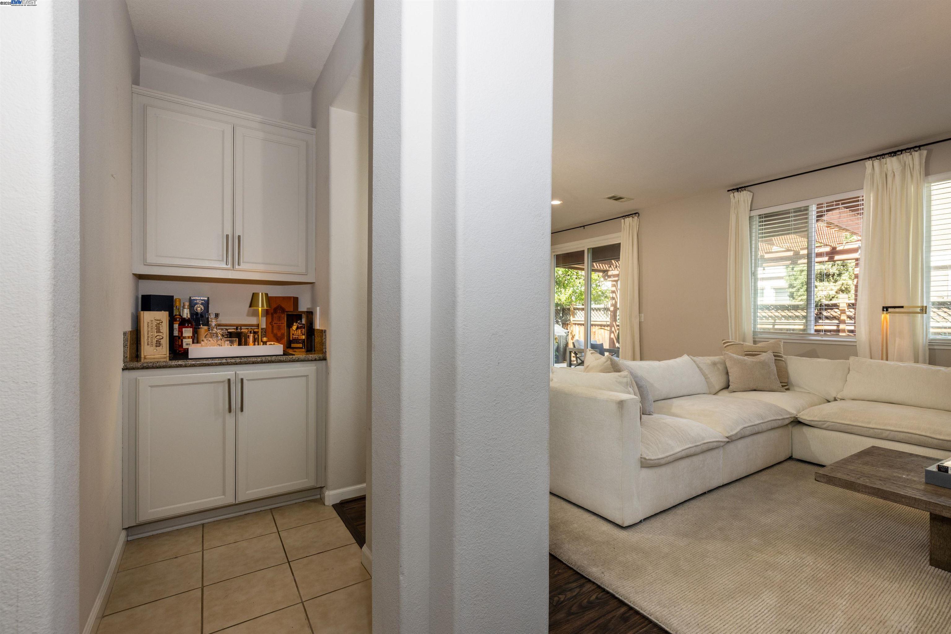 Detail Gallery Image 11 of 24 For 2457 Mojave Dr, Brentwood,  CA 94513 - 3 Beds | 2/1 Baths
