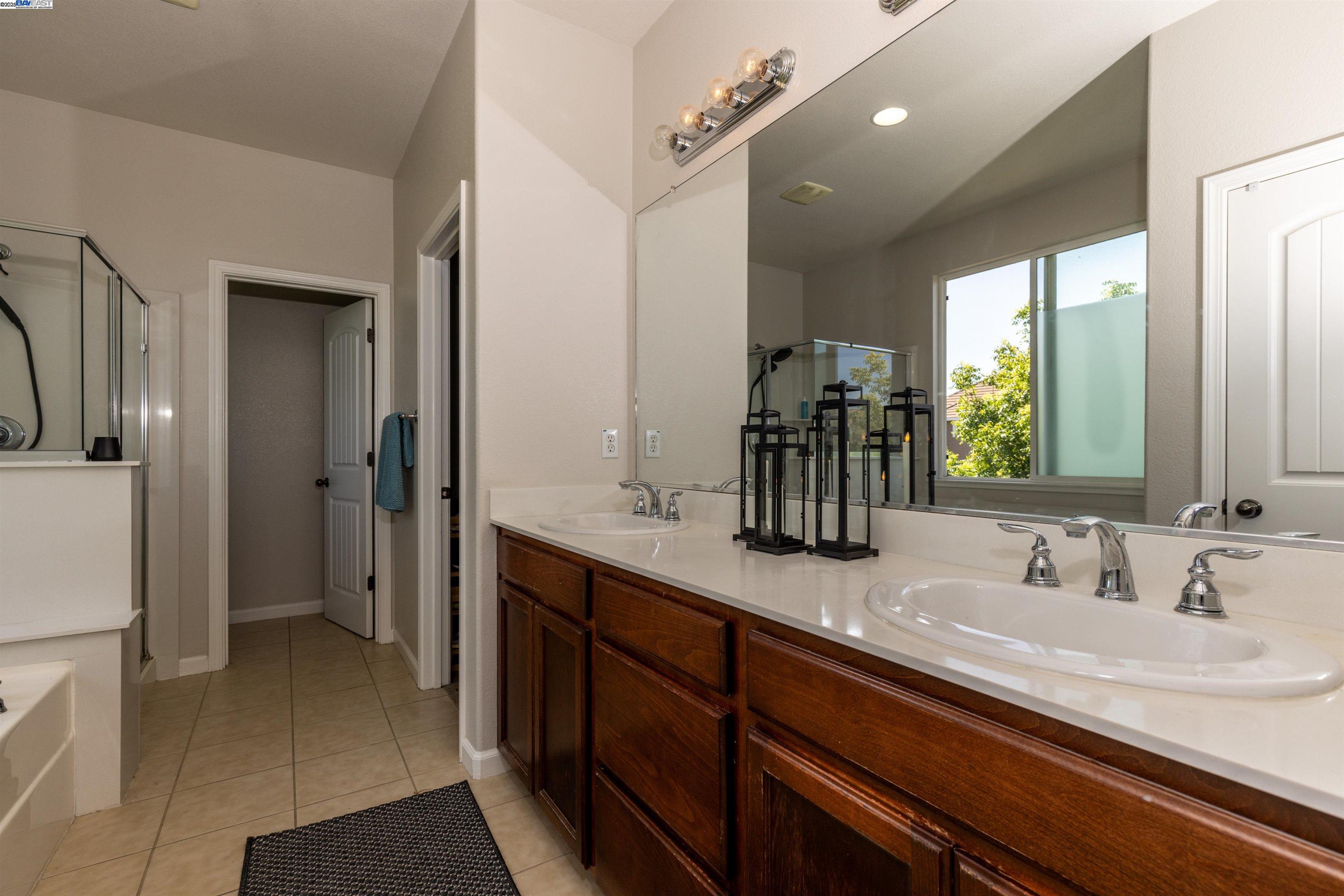 Detail Gallery Image 16 of 24 For 2457 Mojave Dr, Brentwood,  CA 94513 - 3 Beds | 2/1 Baths