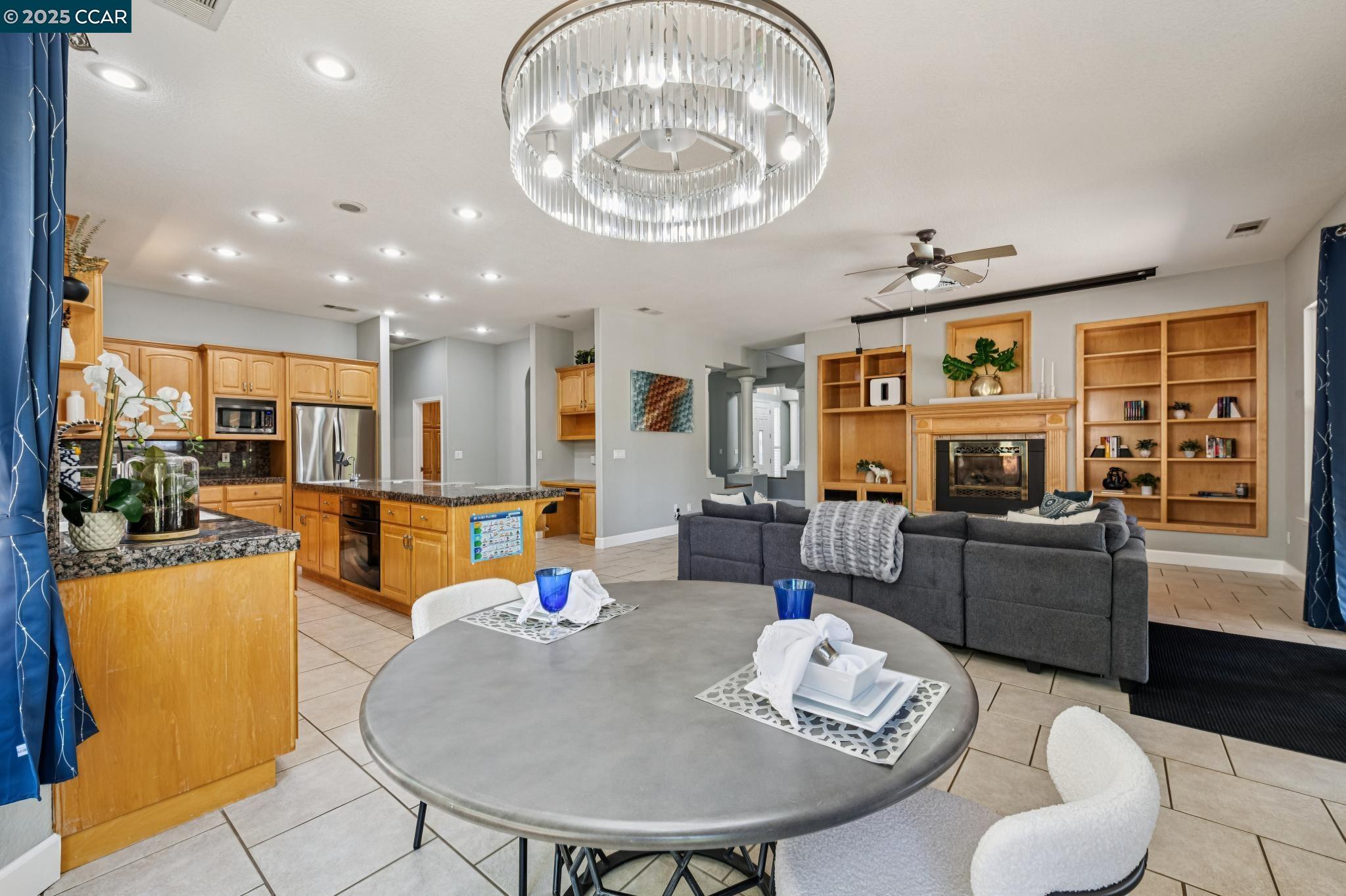Detail Gallery Image 18 of 57 For 204 Chaps Ct, Oakley,  CA 94561 - 5 Beds | 3 Baths