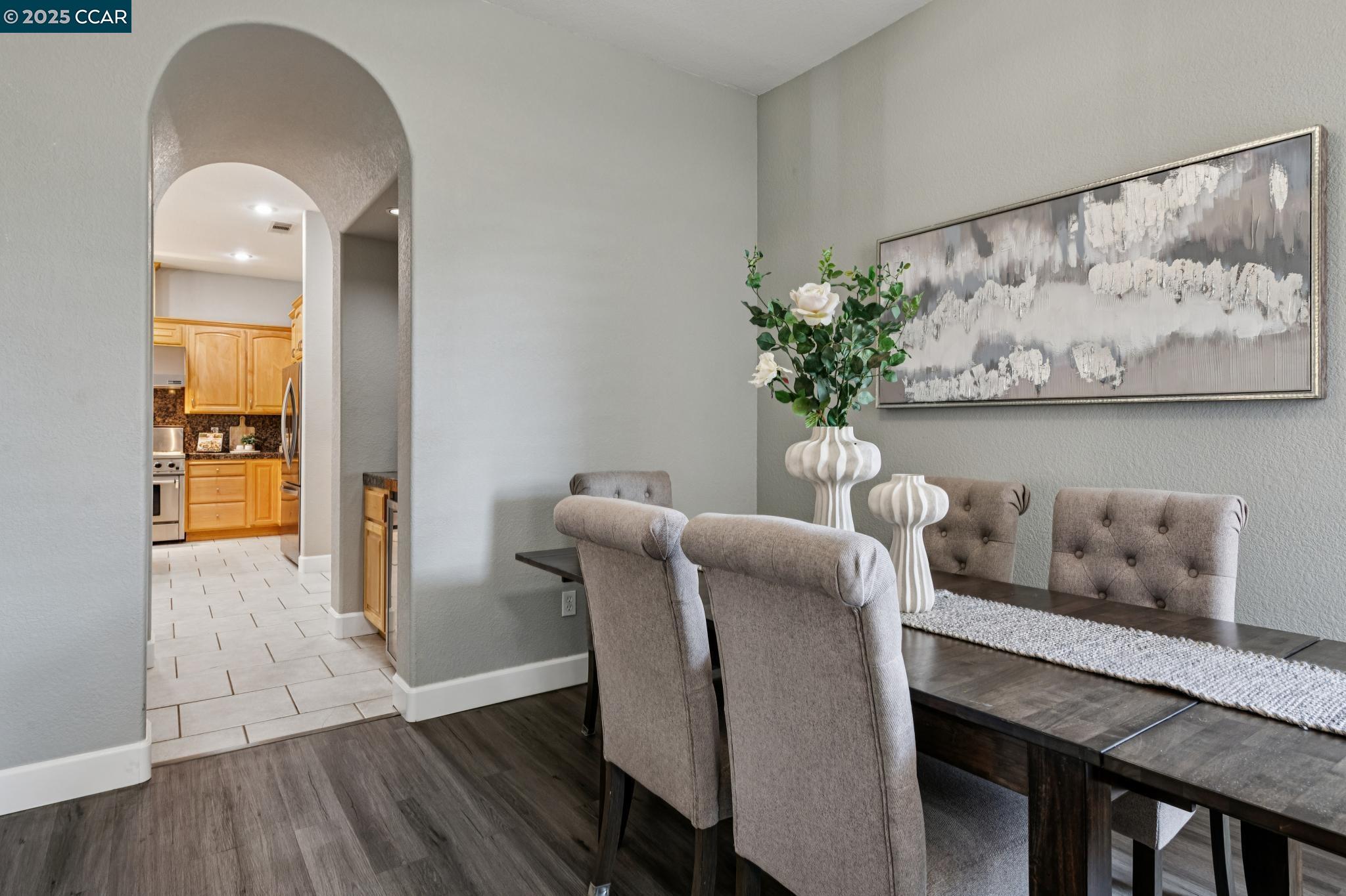 Detail Gallery Image 10 of 57 For 204 Chaps Ct, Oakley,  CA 94561 - 5 Beds | 3 Baths