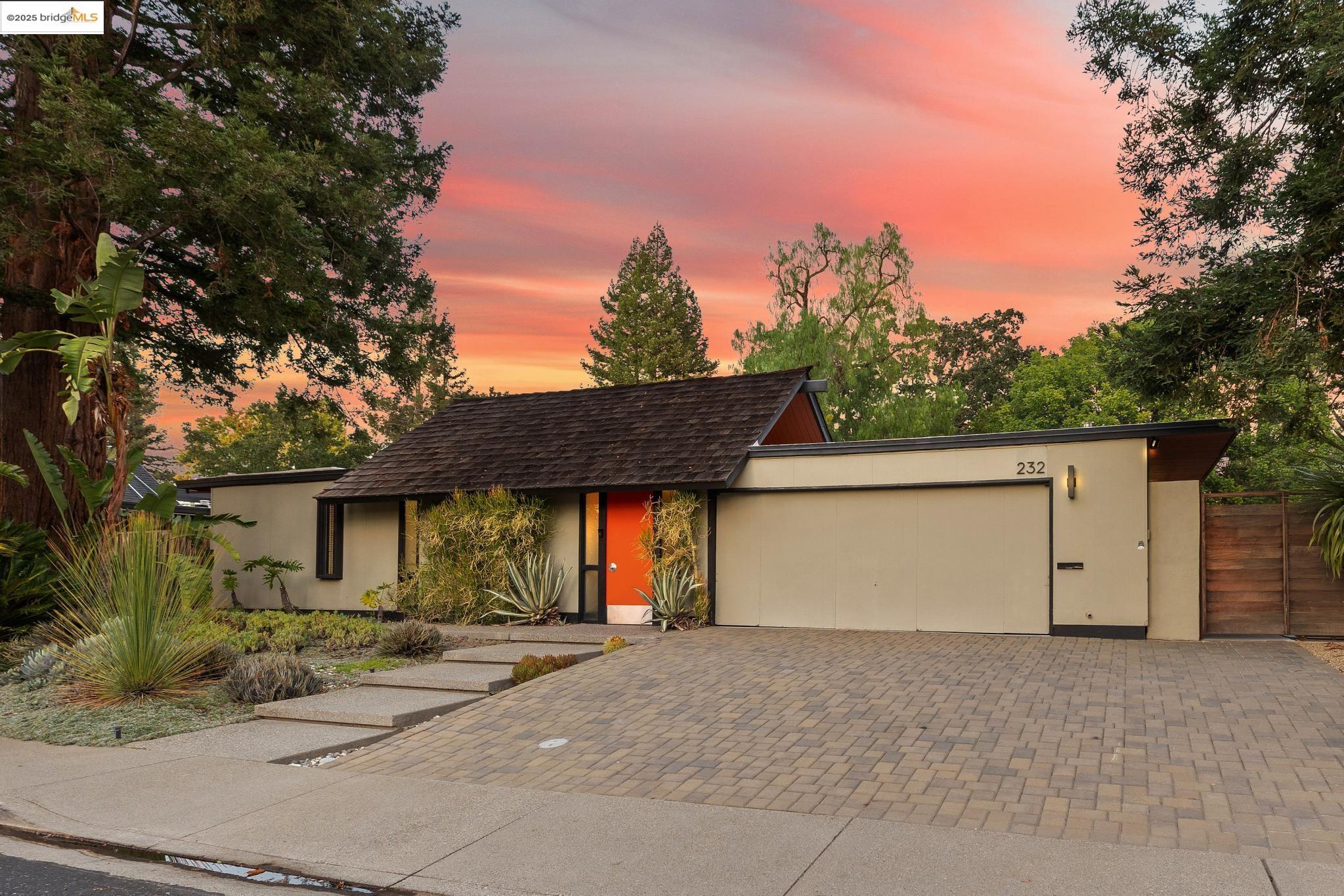 Detail Gallery Image 2 of 58 For 232 Clyde Dr, Walnut Creek,  CA 94598 - 4 Beds | 2 Baths