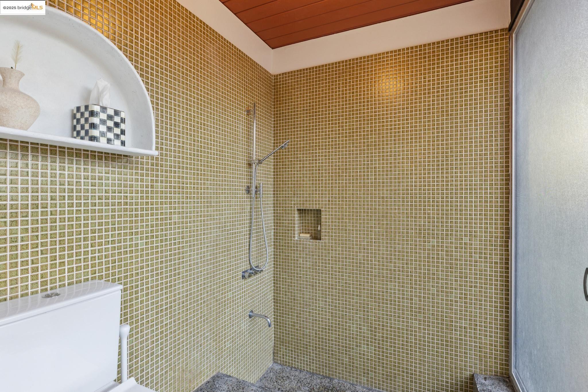 Detail Gallery Image 24 of 58 For 232 Clyde Dr, Walnut Creek,  CA 94598 - 4 Beds | 2 Baths