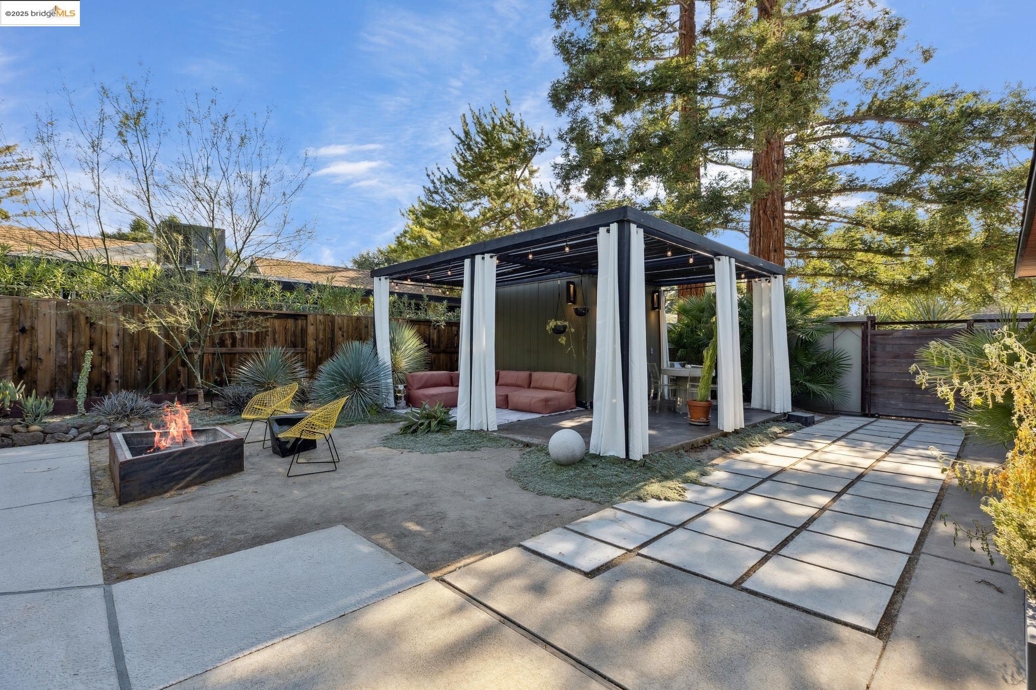 Detail Gallery Image 45 of 58 For 232 Clyde Dr, Walnut Creek,  CA 94598 - 4 Beds | 2 Baths