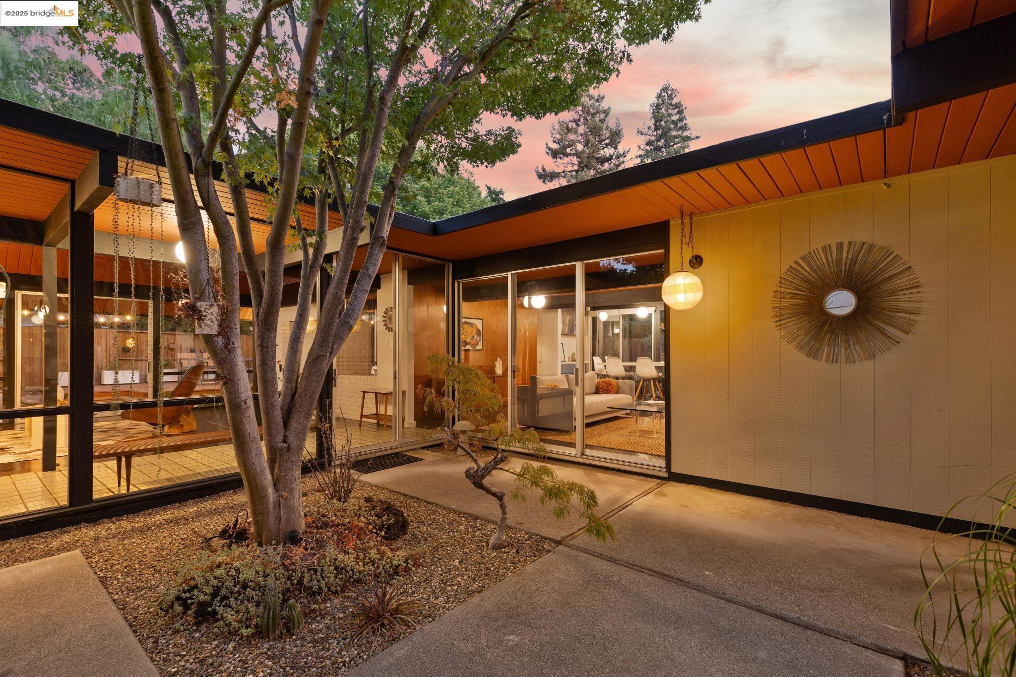 Detail Gallery Image 49 of 58 For 232 Clyde Dr, Walnut Creek,  CA 94598 - 4 Beds | 2 Baths