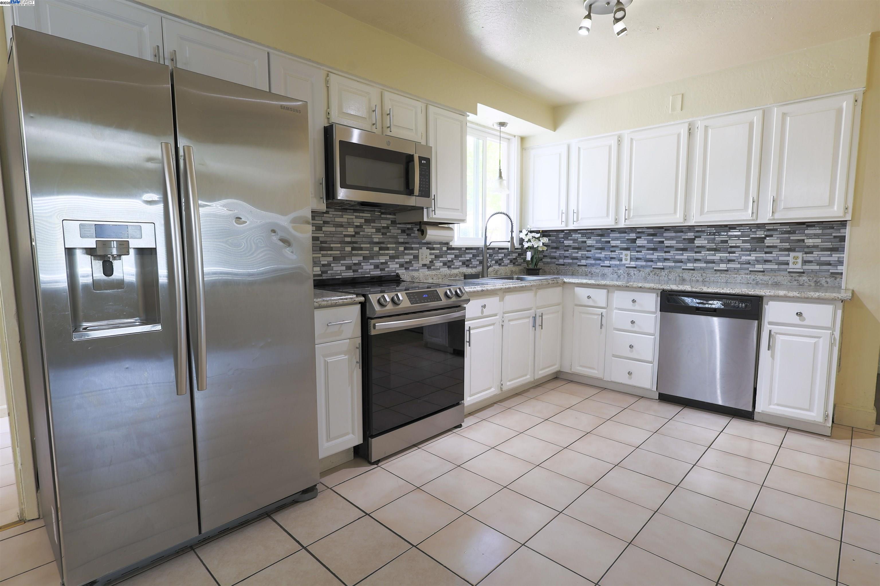 Detail Gallery Image 25 of 40 For 622 Henry St, Vallejo,  CA 94591 - 3 Beds | 2 Baths