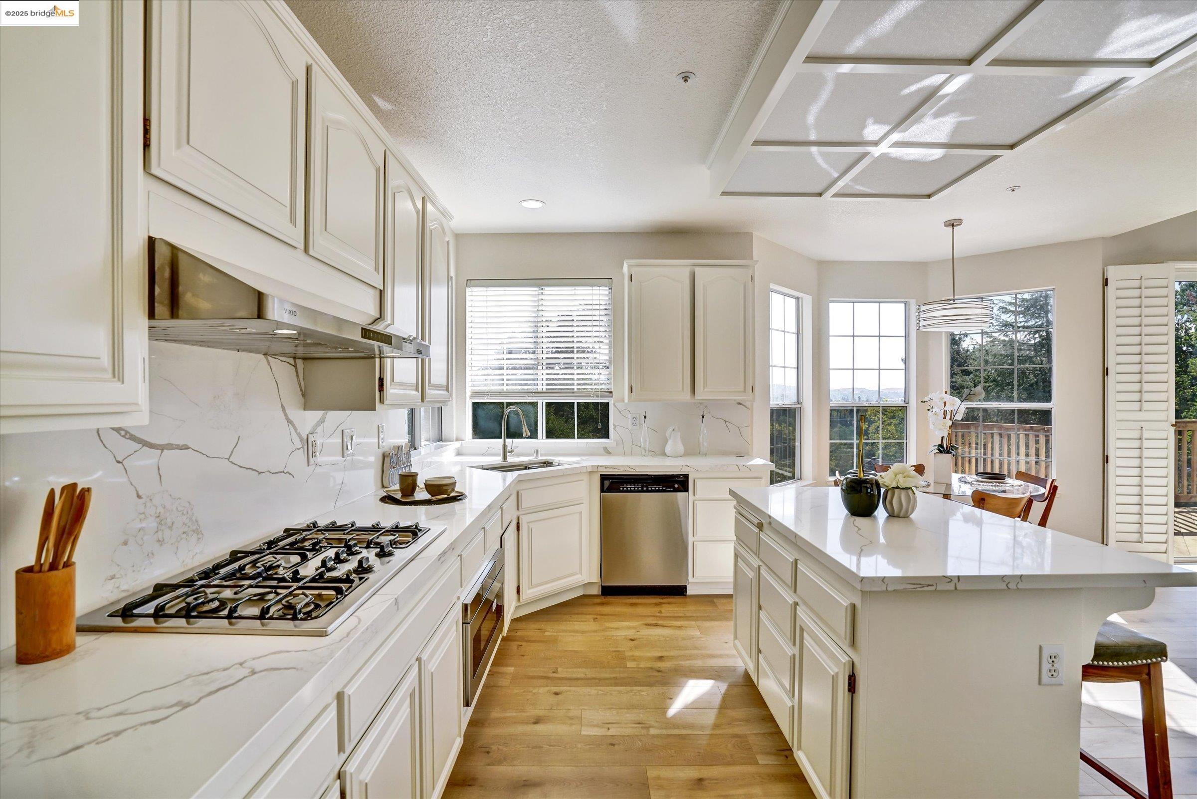 Detail Gallery Image 18 of 47 For 1936 Springridge Ct, Concord,  CA 94521 - 4 Beds | 3 Baths
