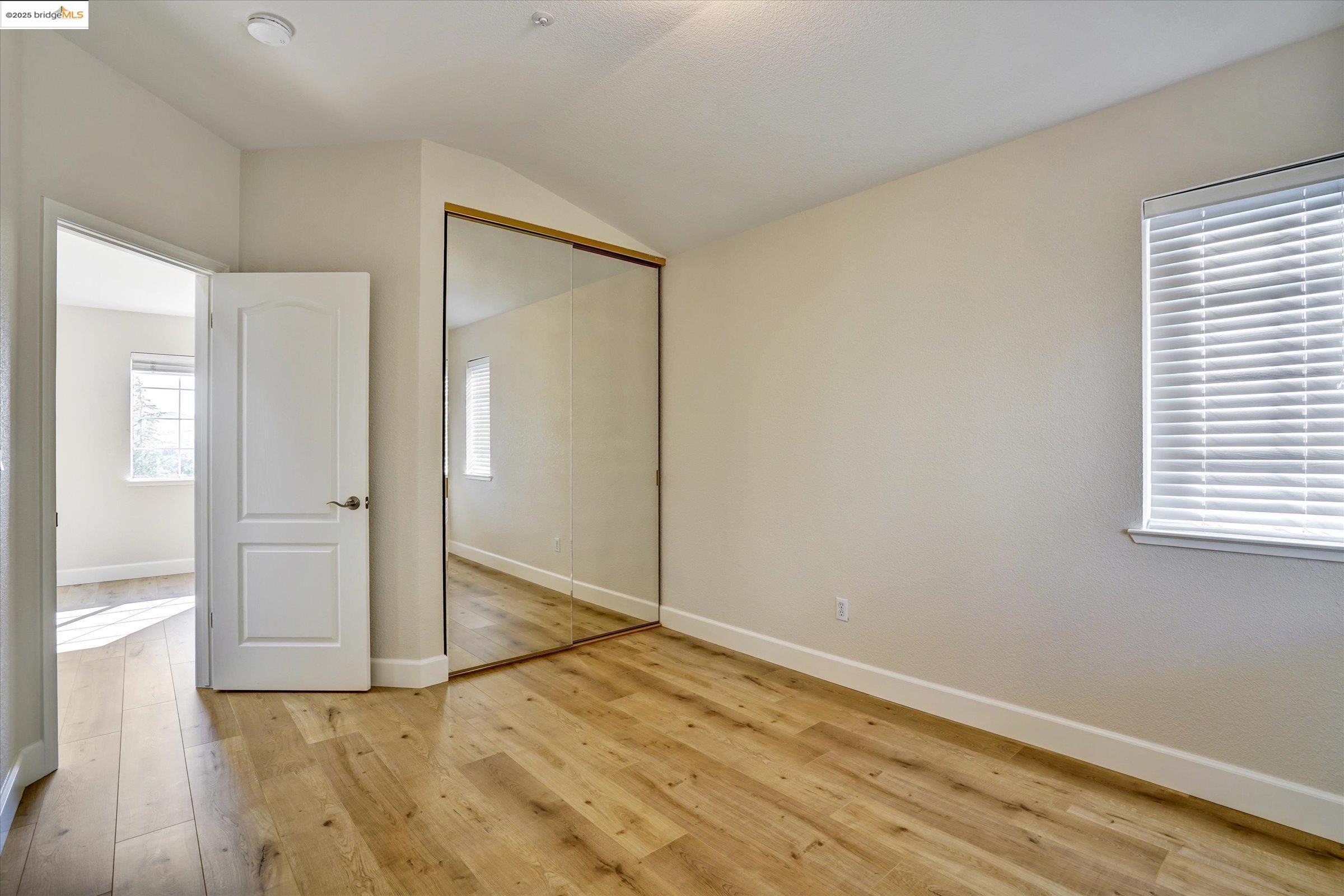 Detail Gallery Image 26 of 47 For 1936 Springridge Ct, Concord,  CA 94521 - 4 Beds | 3 Baths