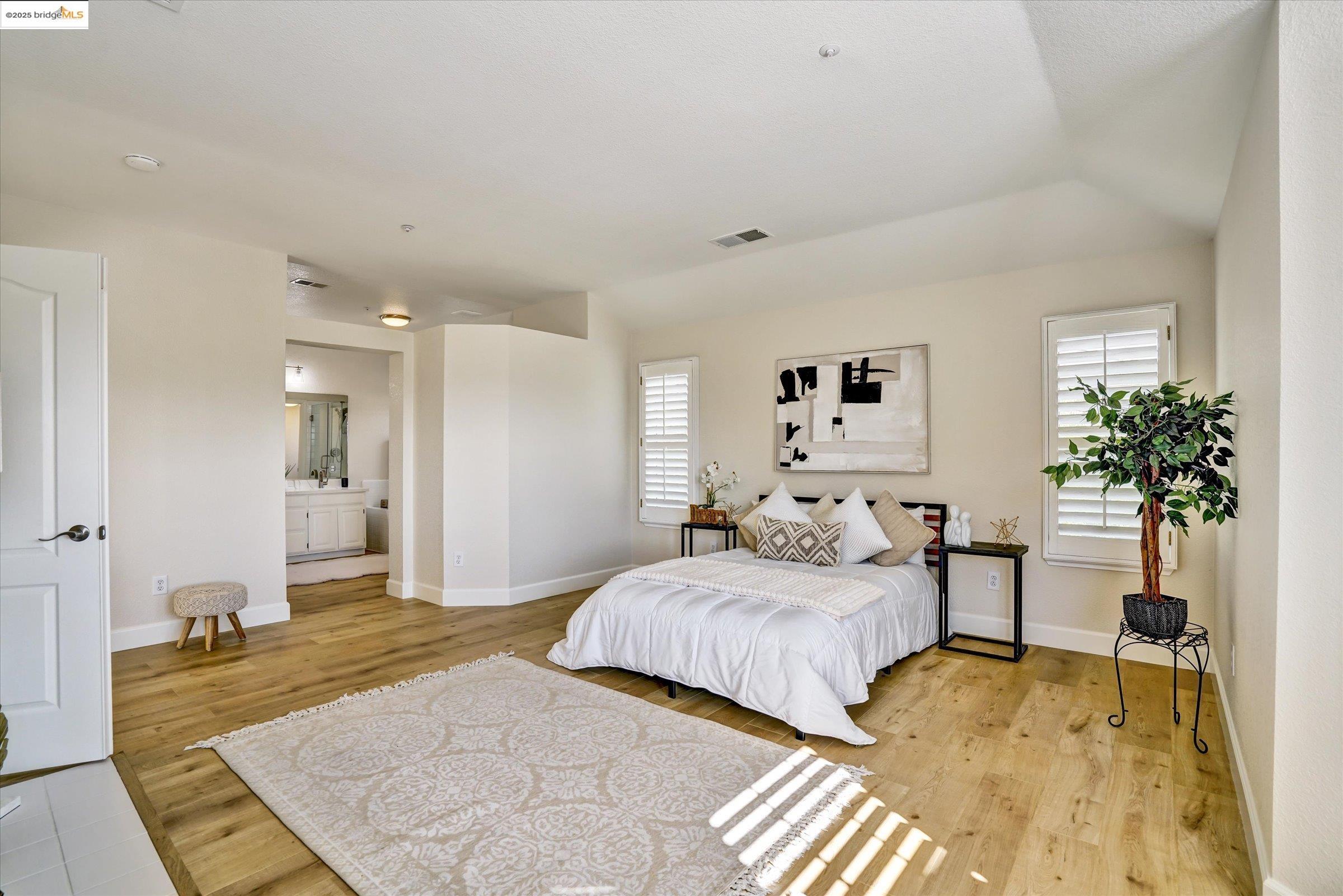 Detail Gallery Image 33 of 47 For 1936 Springridge Ct, Concord,  CA 94521 - 4 Beds | 3 Baths