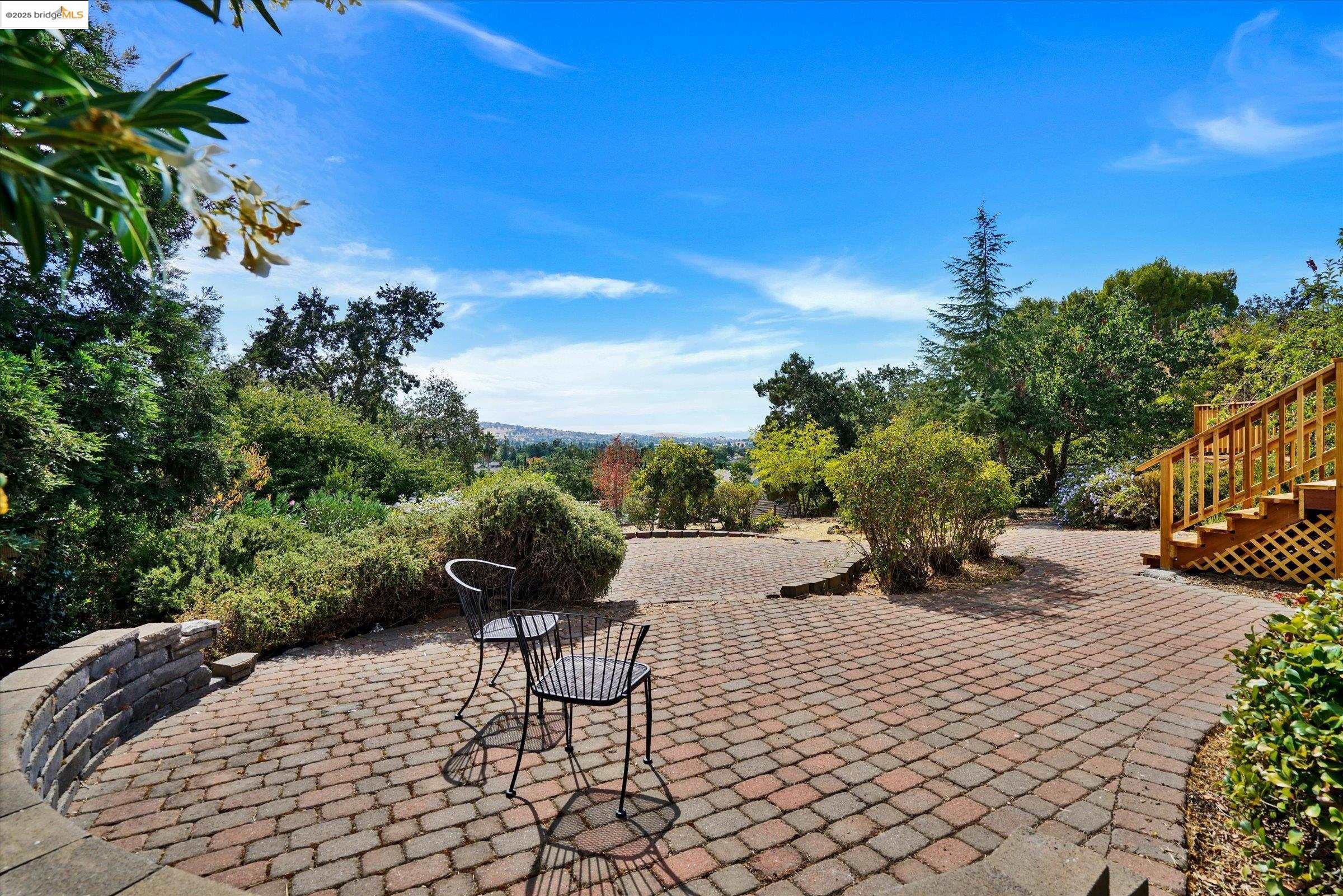 Detail Gallery Image 42 of 47 For 1936 Springridge Ct, Concord,  CA 94521 - 4 Beds | 3 Baths