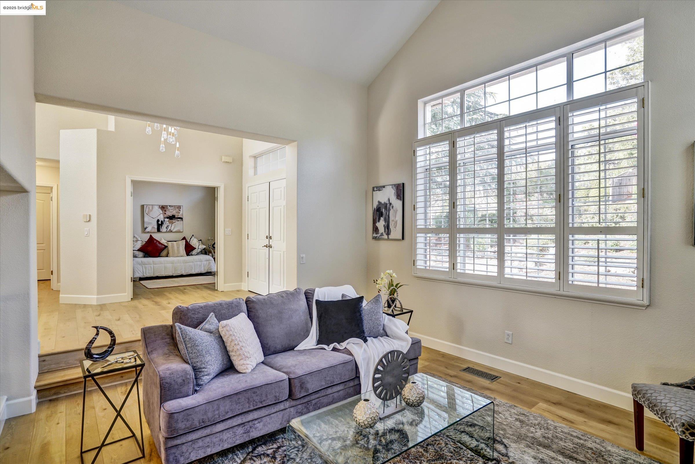 Detail Gallery Image 8 of 47 For 1936 Springridge Ct, Concord,  CA 94521 - 4 Beds | 3 Baths