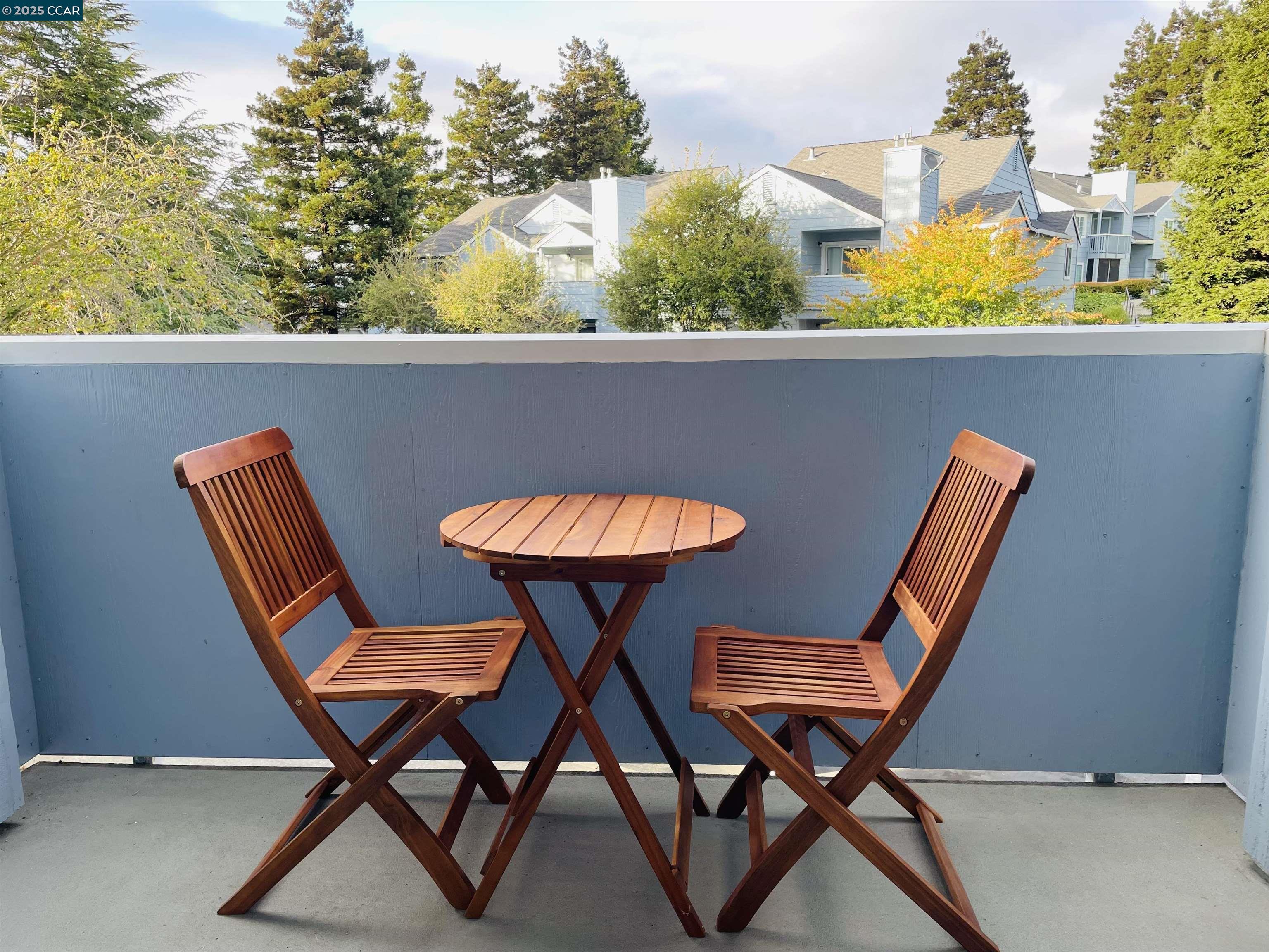 Detail Gallery Image 1 of 10 For 273 Lighthouse Dr, Vallejo,  CA 94590 - 1 Beds | 1 Baths