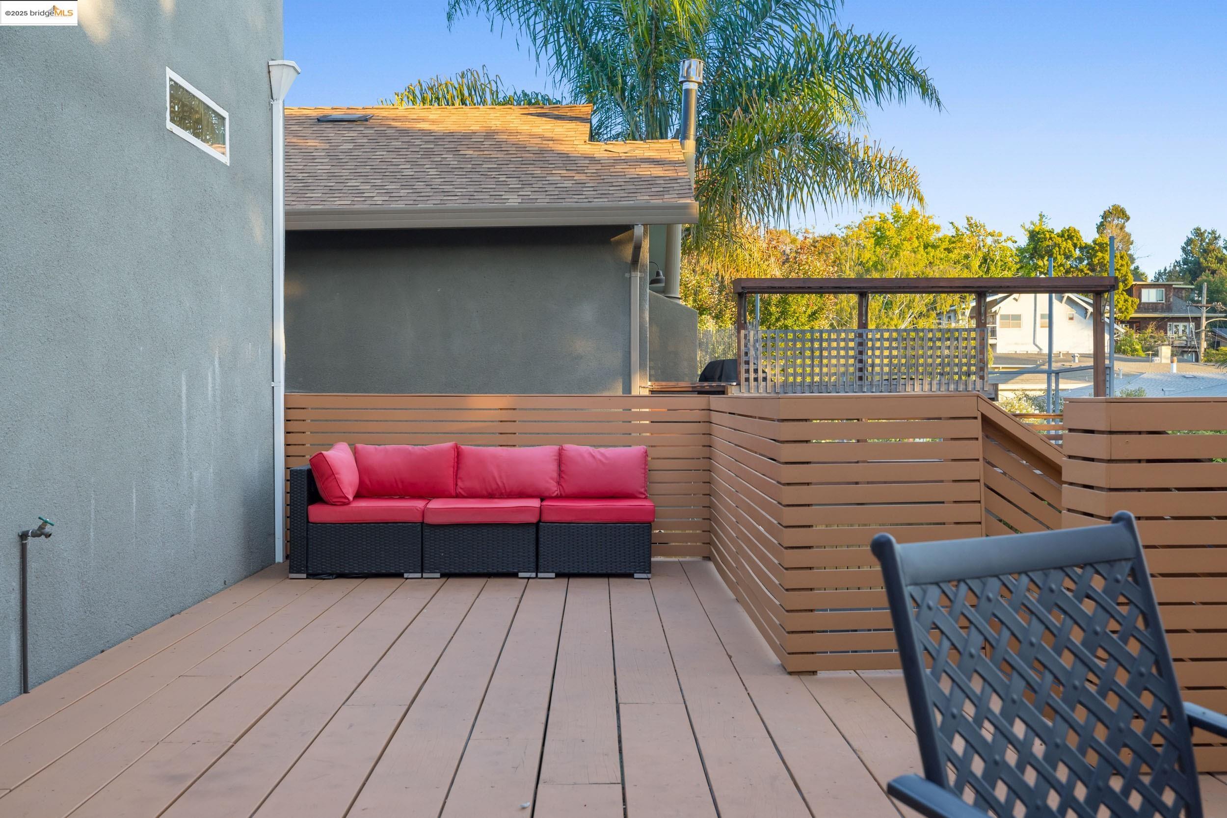 Detail Gallery Image 21 of 35 For 75 Echo Ave, Oakland,  CA 94611 - – Beds | – Baths