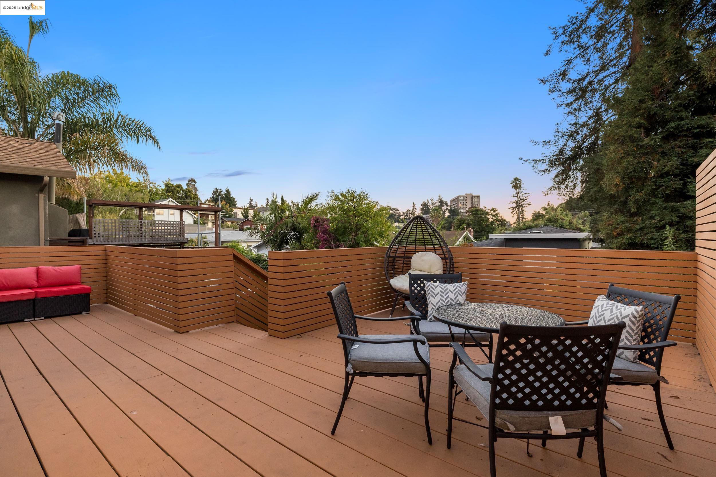 Detail Gallery Image 22 of 35 For 75 Echo Ave, Oakland,  CA 94611 - – Beds | – Baths