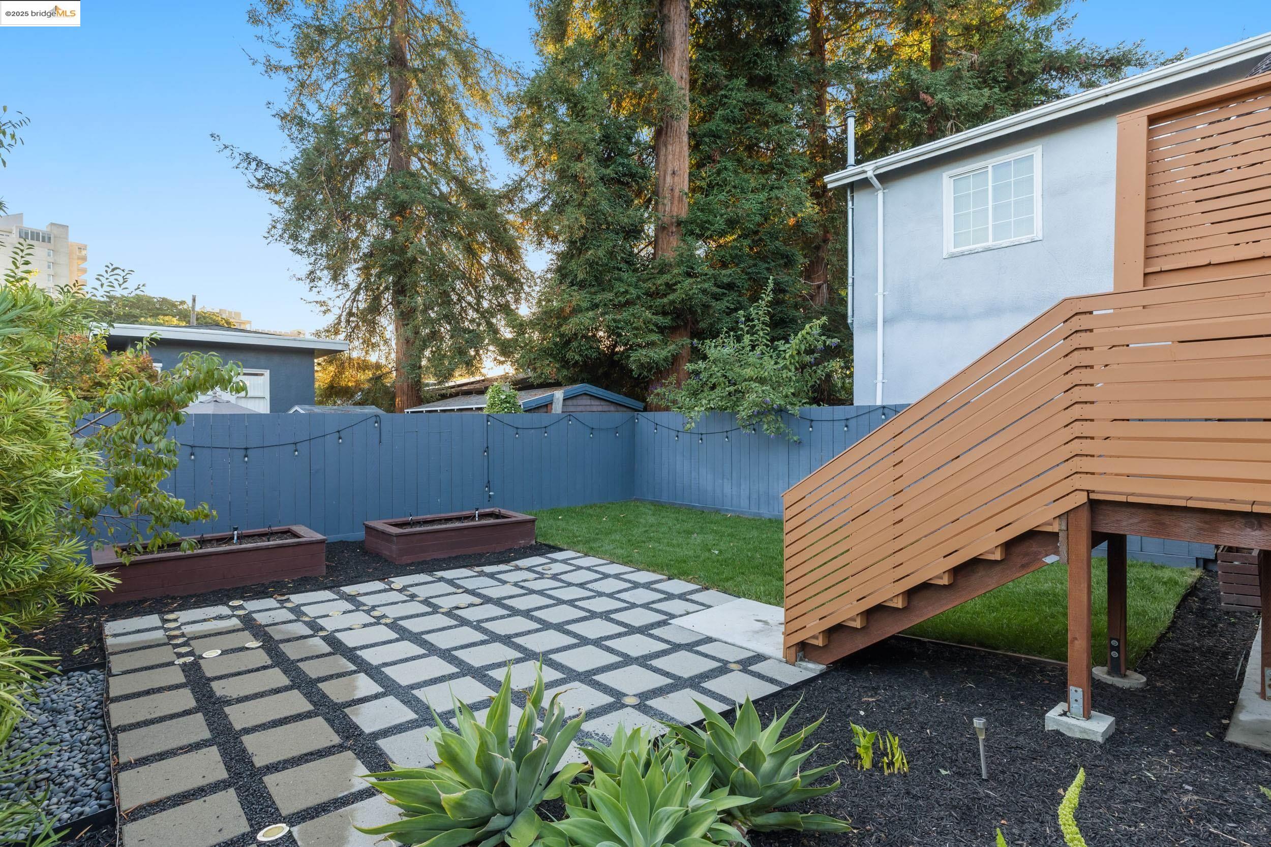 Detail Gallery Image 27 of 35 For 75 Echo Ave, Oakland,  CA 94611 - – Beds | – Baths