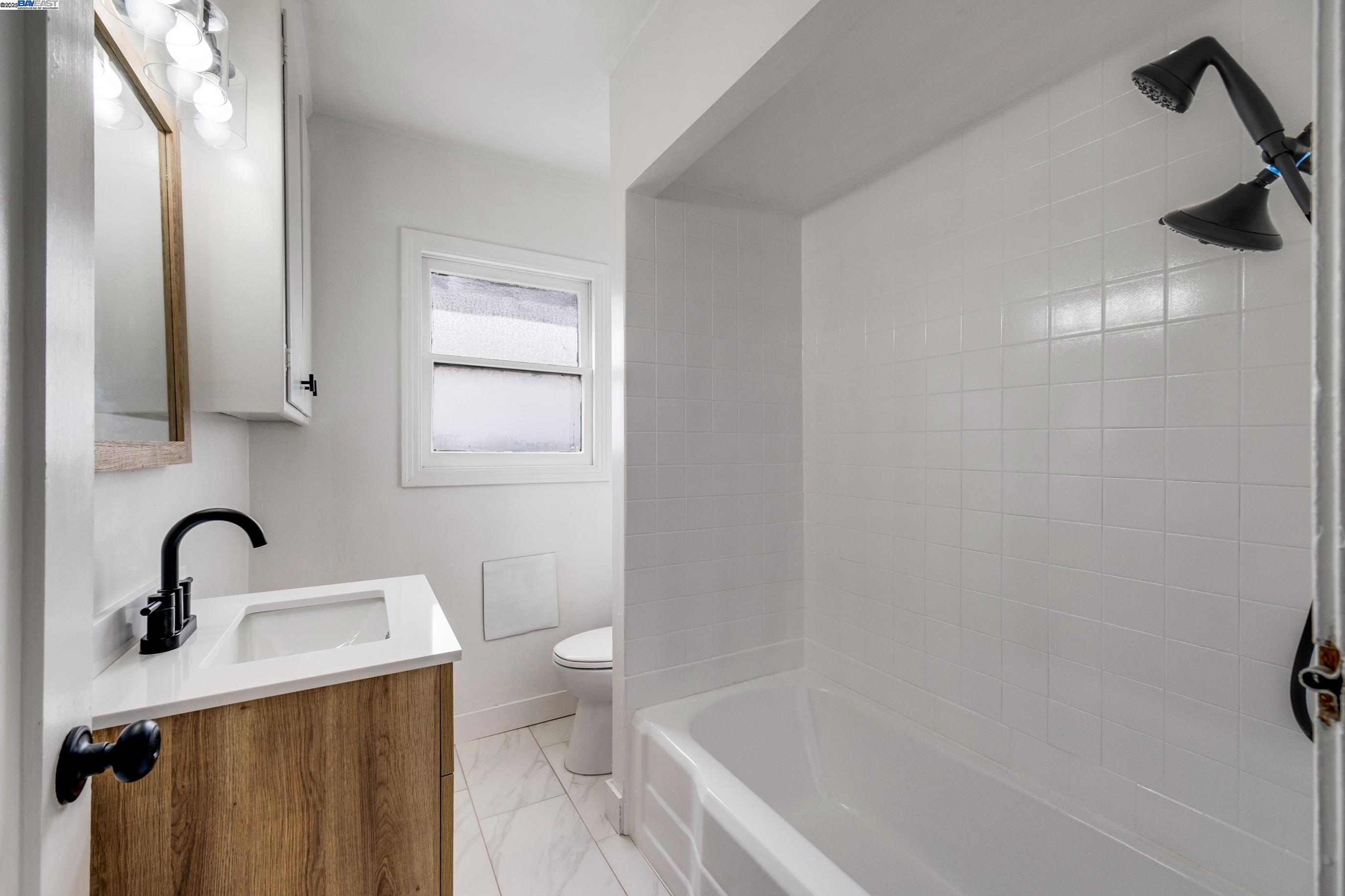 Detail Gallery Image 11 of 13 For 3019 Florida St, Oakland,  CA 94602 - – Beds | – Baths