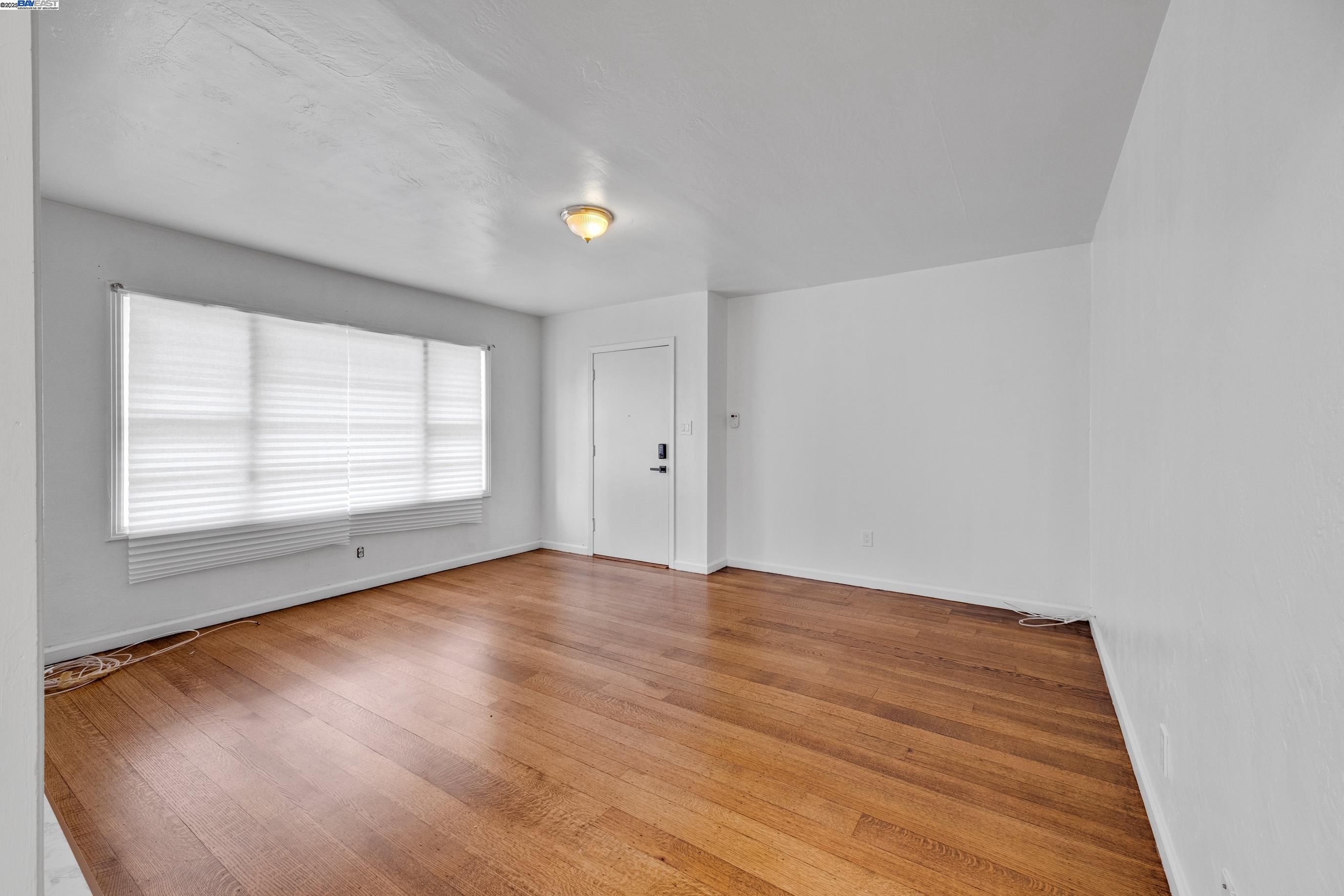 Detail Gallery Image 12 of 13 For 3019 Florida St, Oakland,  CA 94602 - – Beds | – Baths