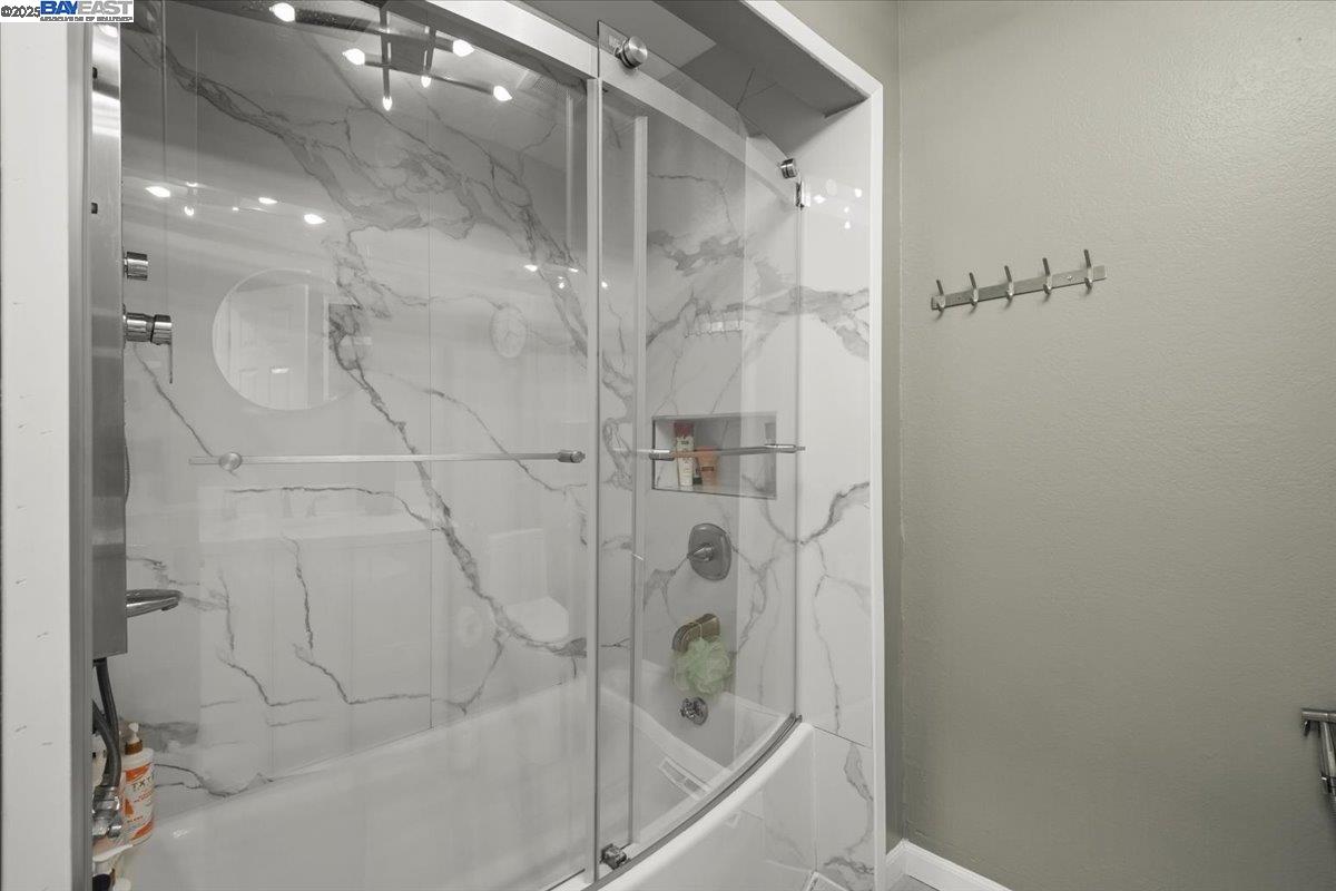 Detail Gallery Image 16 of 30 For 43555 Puesta Del Sol, Fremont,  CA 94539 - 3 Beds | 3/1 Baths