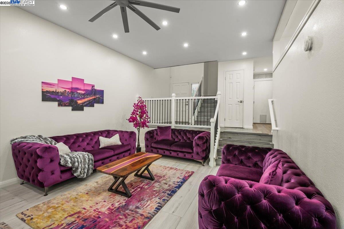 Detail Gallery Image 5 of 30 For 43555 Puesta Del Sol, Fremont,  CA 94539 - 3 Beds | 3/1 Baths