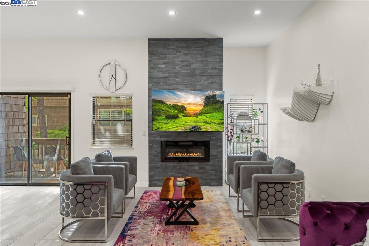 Detail Gallery Image 7 of 30 For 43555 Puesta Del Sol, Fremont,  CA 94539 - 3 Beds | 3/1 Baths