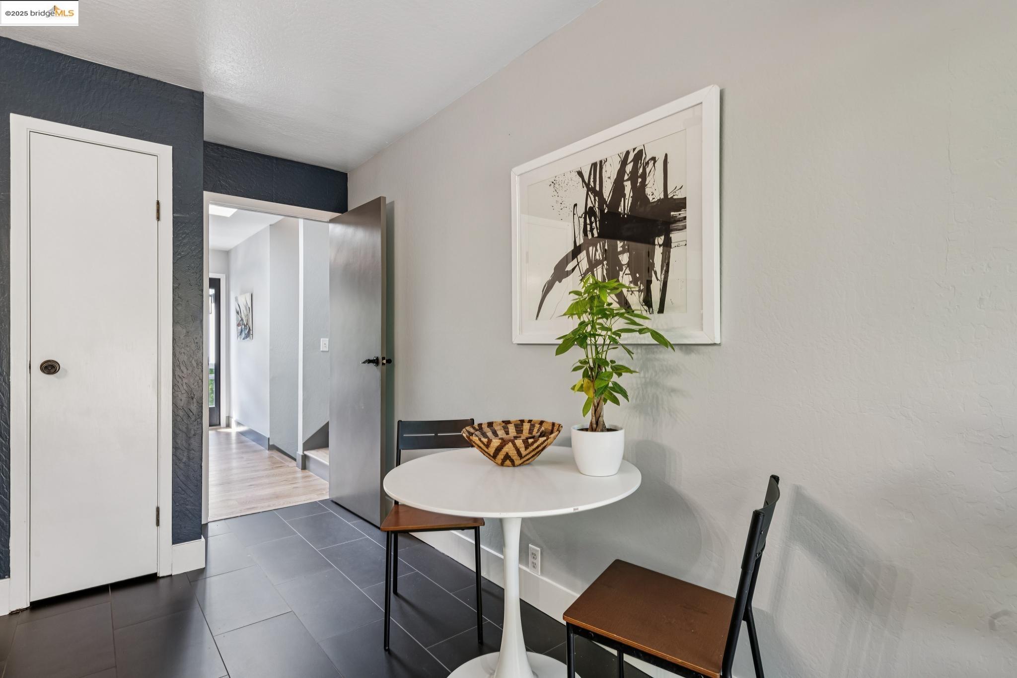 Detail Gallery Image 21 of 46 For 261 Benham, Martinez,  CA 94553 - 3 Beds | 3 Baths