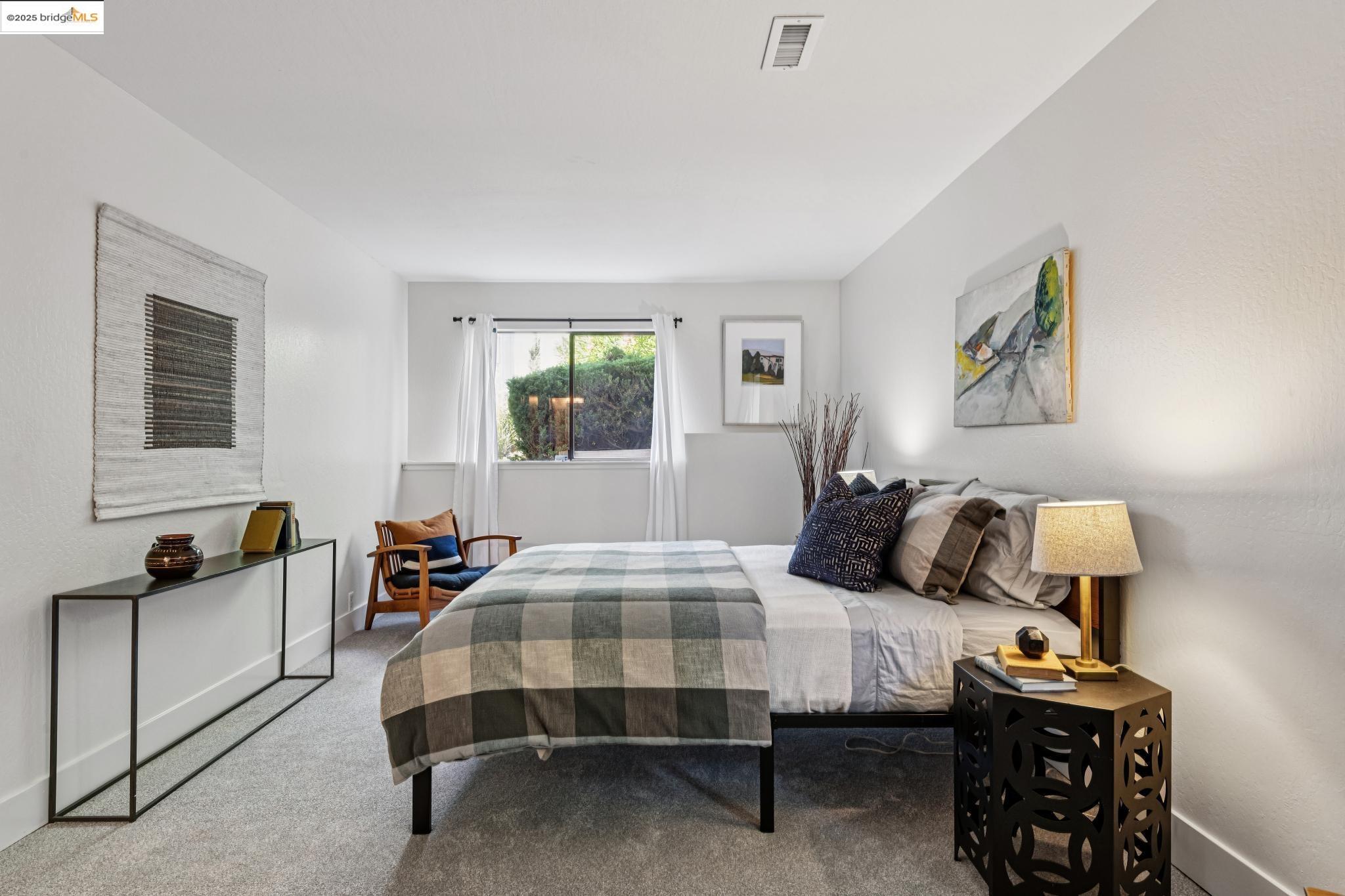 Detail Gallery Image 35 of 46 For 261 Benham, Martinez,  CA 94553 - 3 Beds | 3 Baths