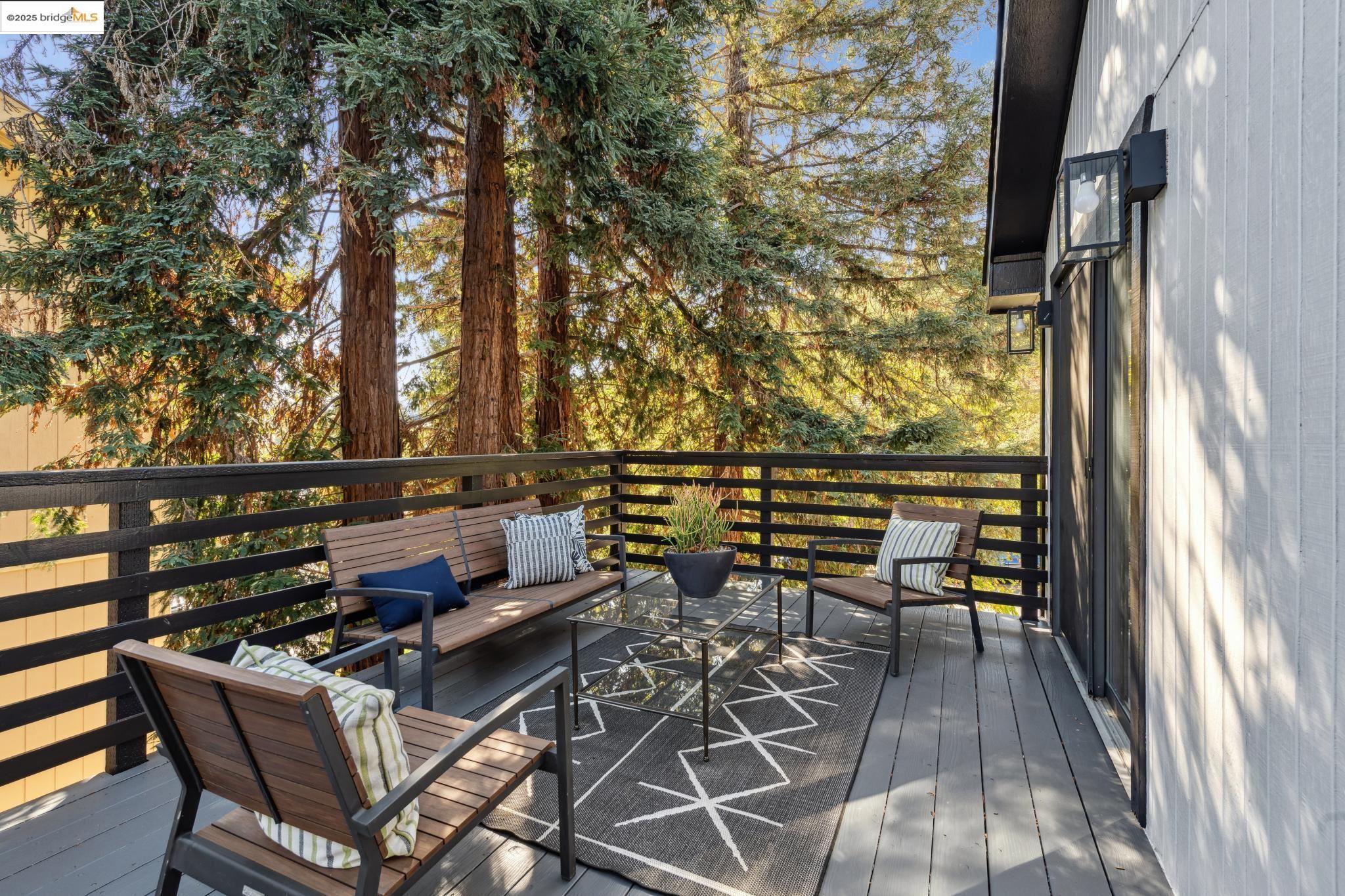 Detail Gallery Image 41 of 46 For 261 Benham, Martinez,  CA 94553 - 3 Beds | 3 Baths