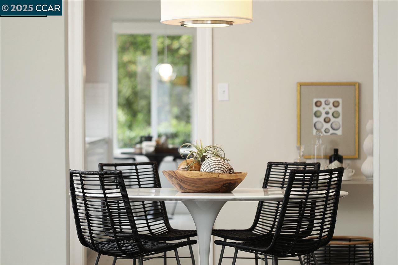 Detail Gallery Image 11 of 41 For 715 Buchanan St, Albany,  CA 94706 - 2 Beds | 1 Baths