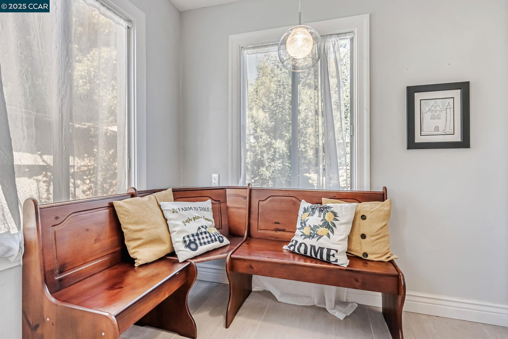 Detail Gallery Image 26 of 41 For 715 Buchanan St, Albany,  CA 94706 - 2 Beds | 1 Baths