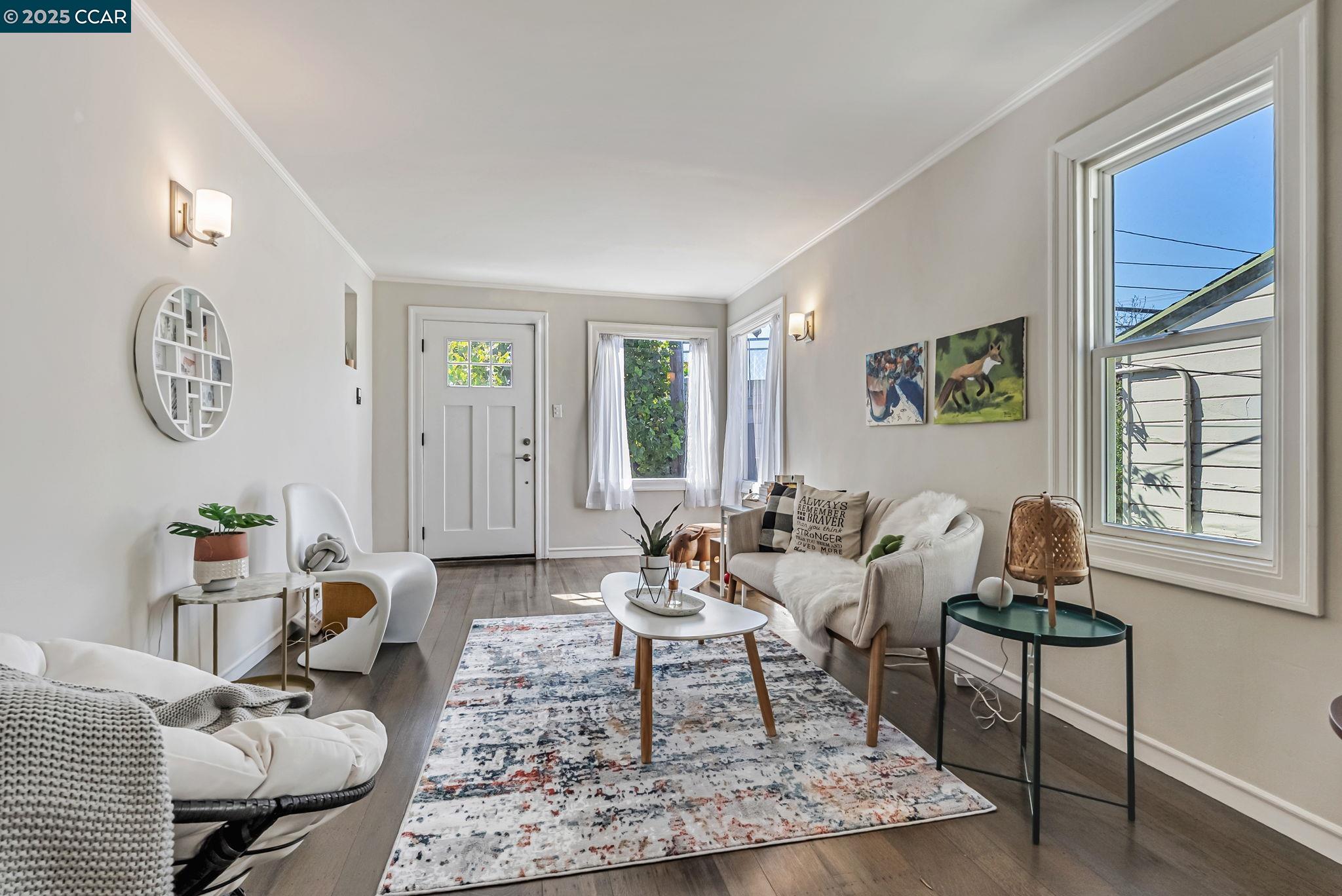 Detail Gallery Image 9 of 41 For 715 Buchanan St, Albany,  CA 94706 - 2 Beds | 1 Baths