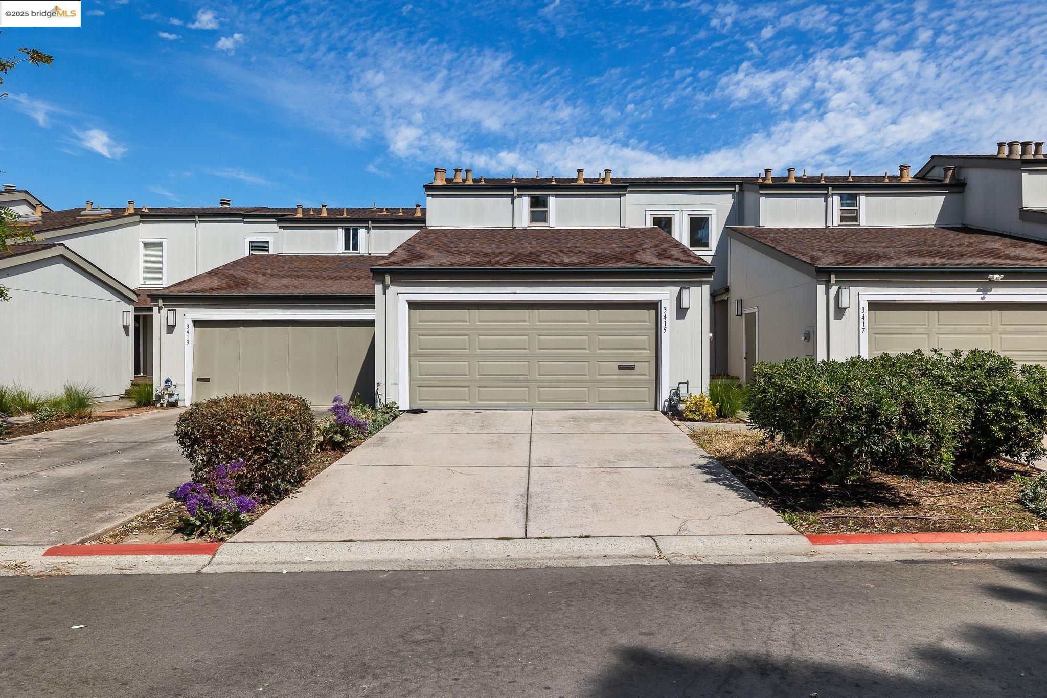 Detail Gallery Image 2 of 37 For 3415 La Selva St, San Mateo,  CA 94403 - 2 Beds | 1/1 Baths