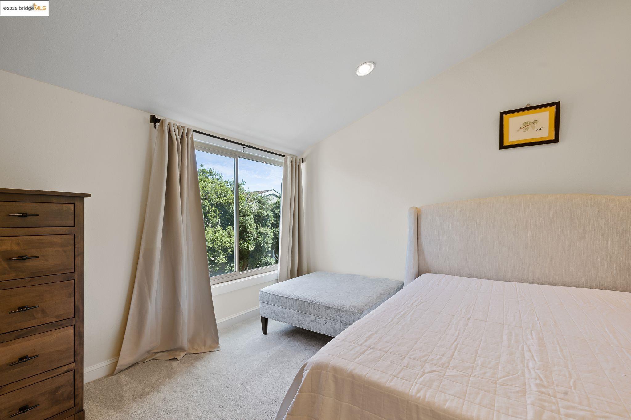 Detail Gallery Image 32 of 37 For 3415 La Selva St, San Mateo,  CA 94403 - 2 Beds | 1/1 Baths