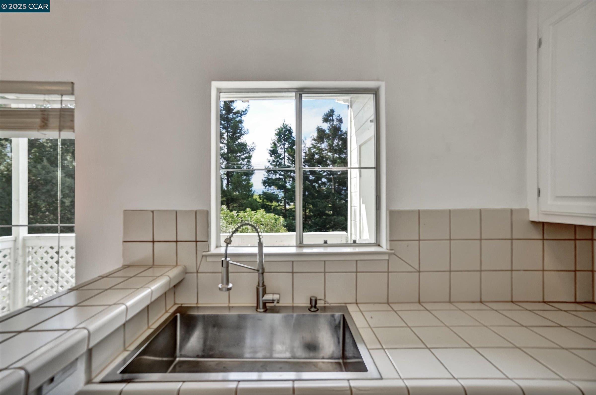 Detail Gallery Image 12 of 30 For 735 Buchanan St #114,  Benicia,  CA 94510 - 2 Beds | 2 Baths