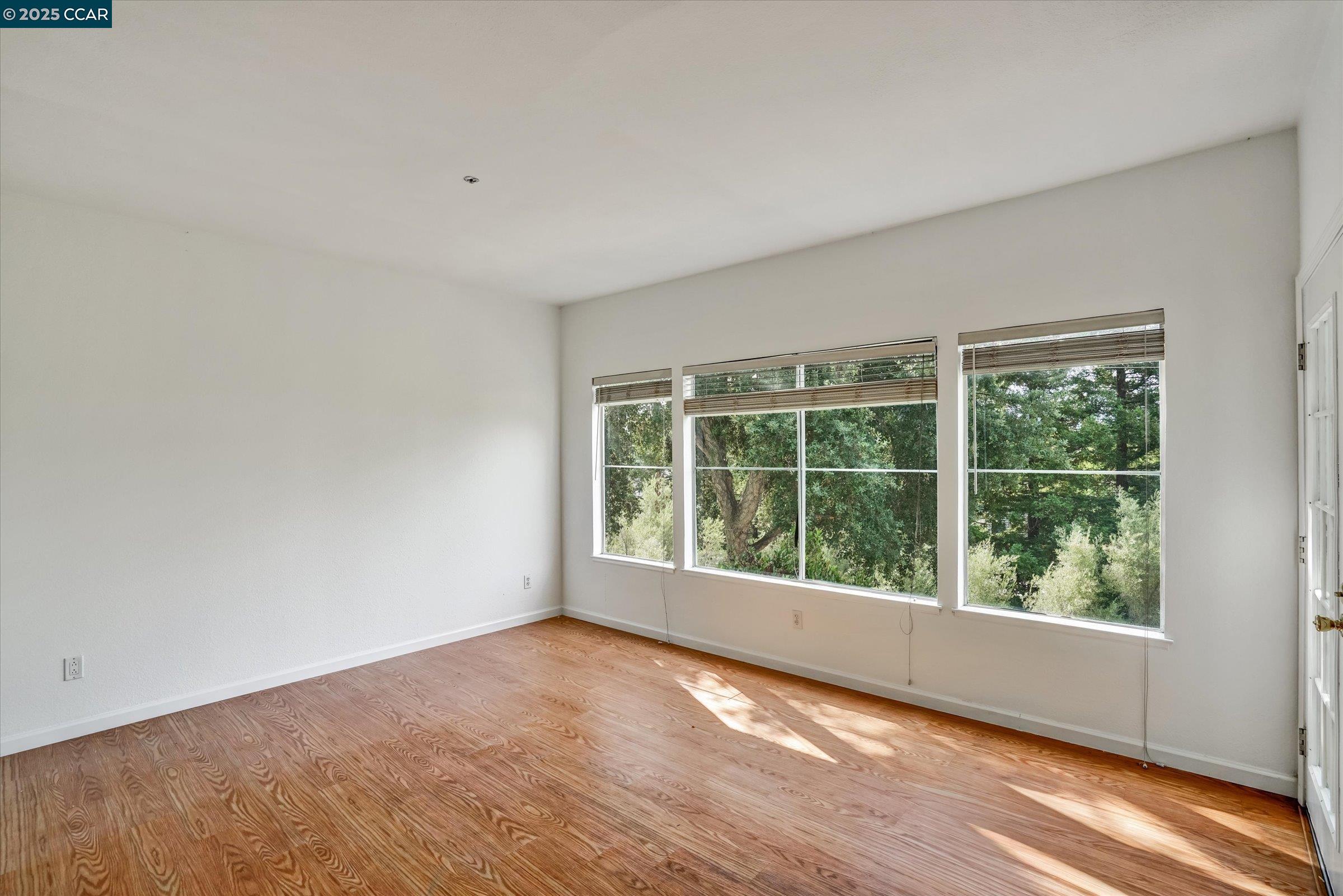 Detail Gallery Image 13 of 30 For 735 Buchanan St #114,  Benicia,  CA 94510 - 2 Beds | 2 Baths