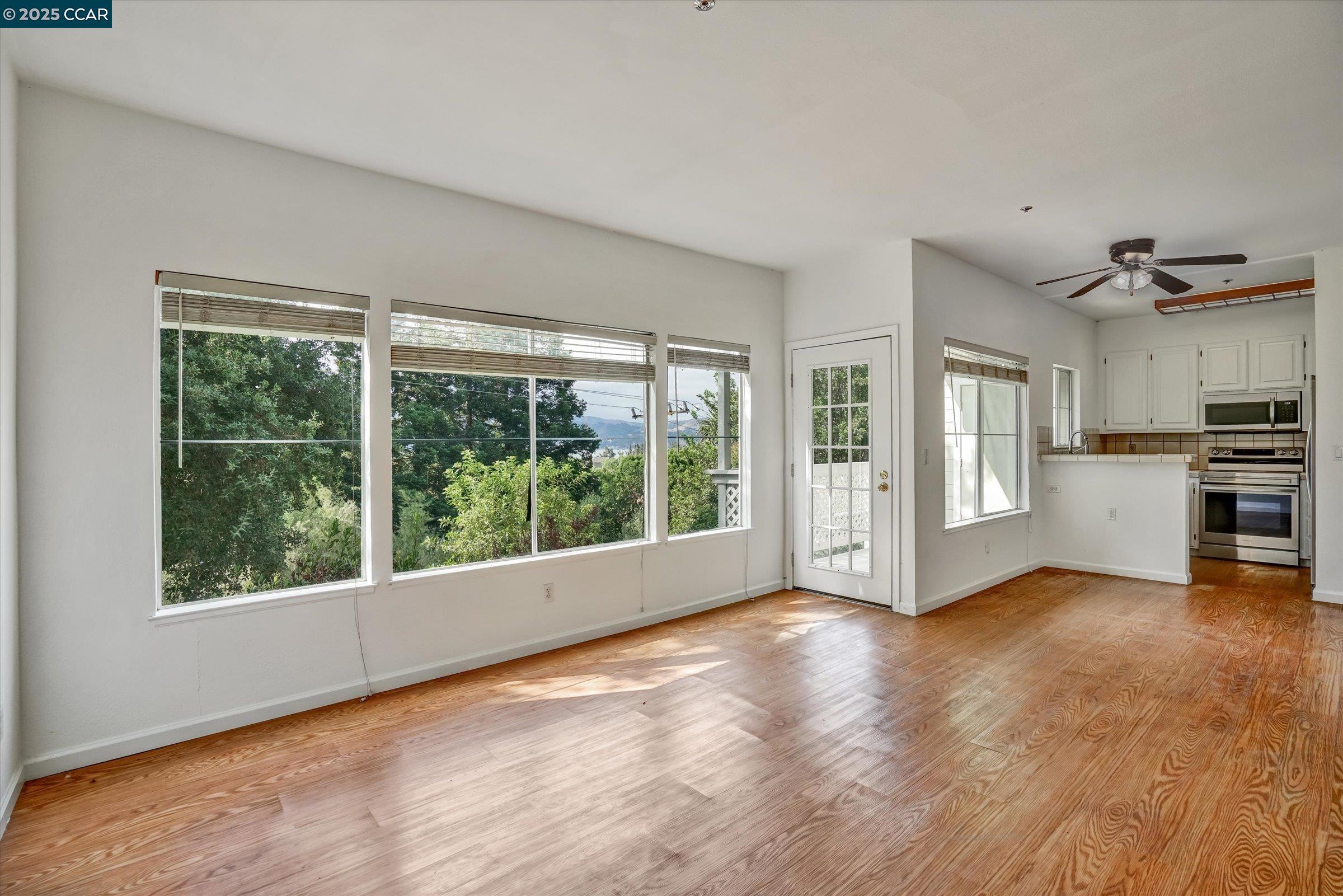 Detail Gallery Image 15 of 30 For 735 Buchanan St #114,  Benicia,  CA 94510 - 2 Beds | 2 Baths