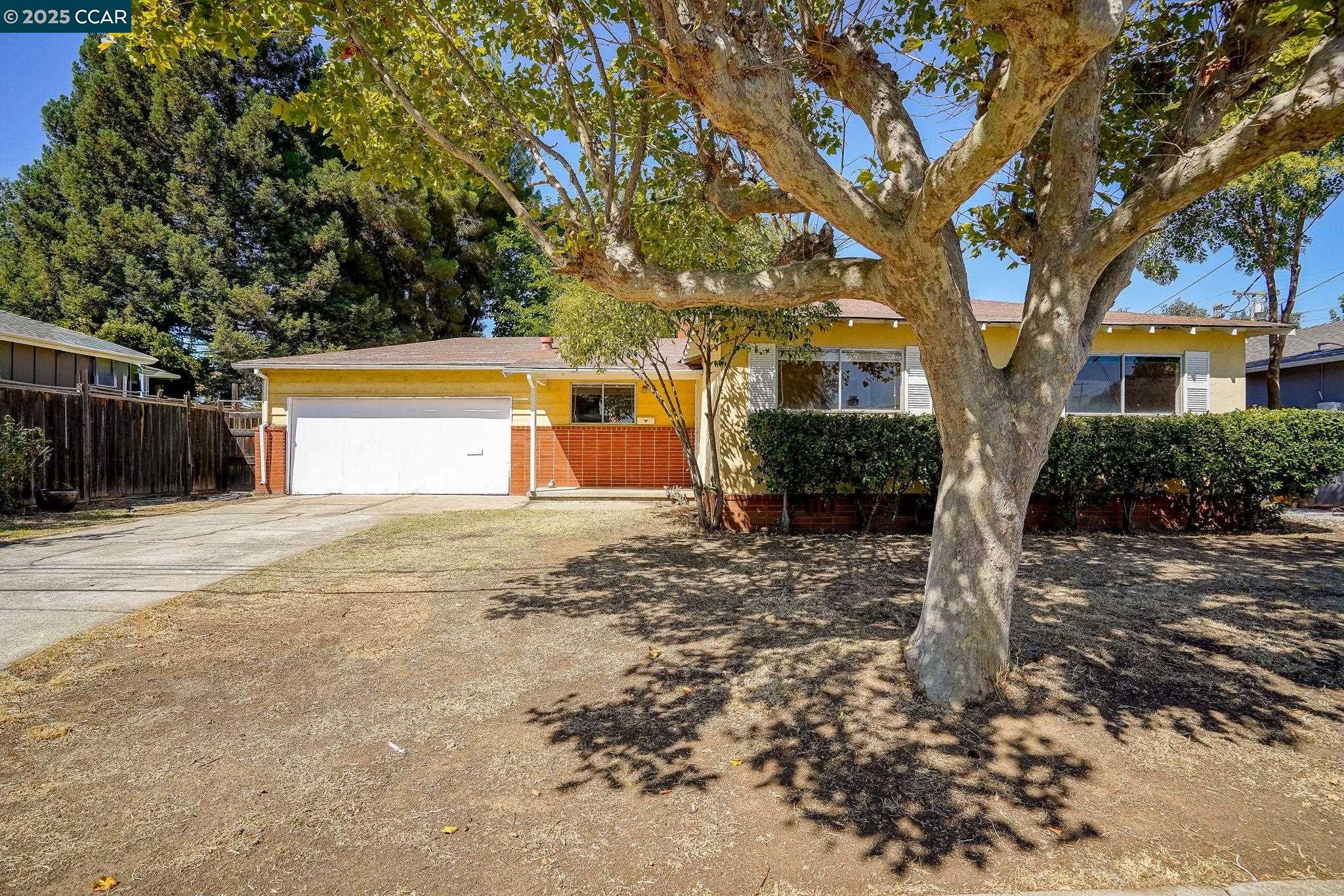 Front Image Thumbnail for CC41112081