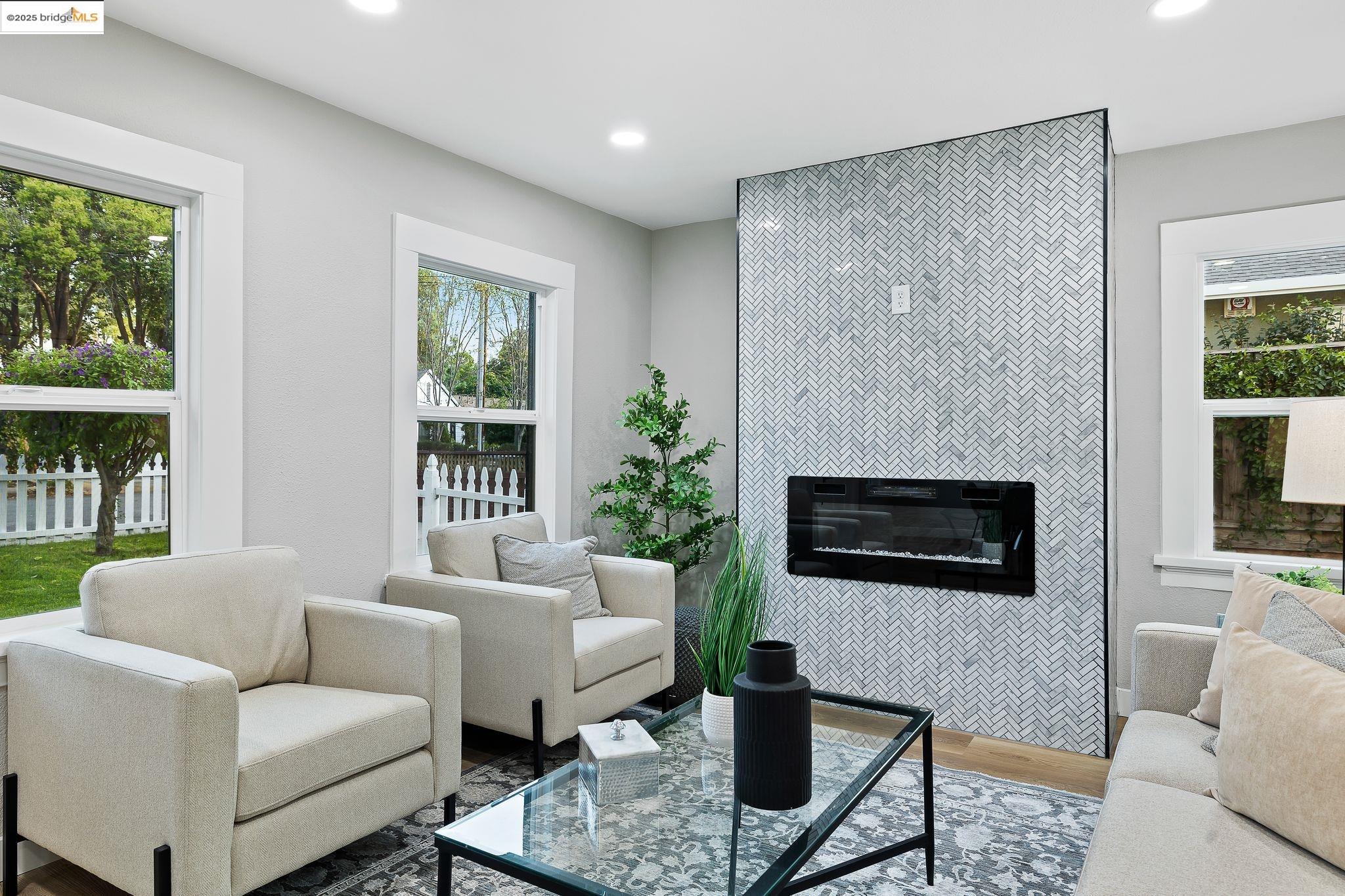Detail Gallery Image 5 of 60 For 1109 Lincoln Ct, San Jose,  CA 95125 - 2 Beds | 2 Baths