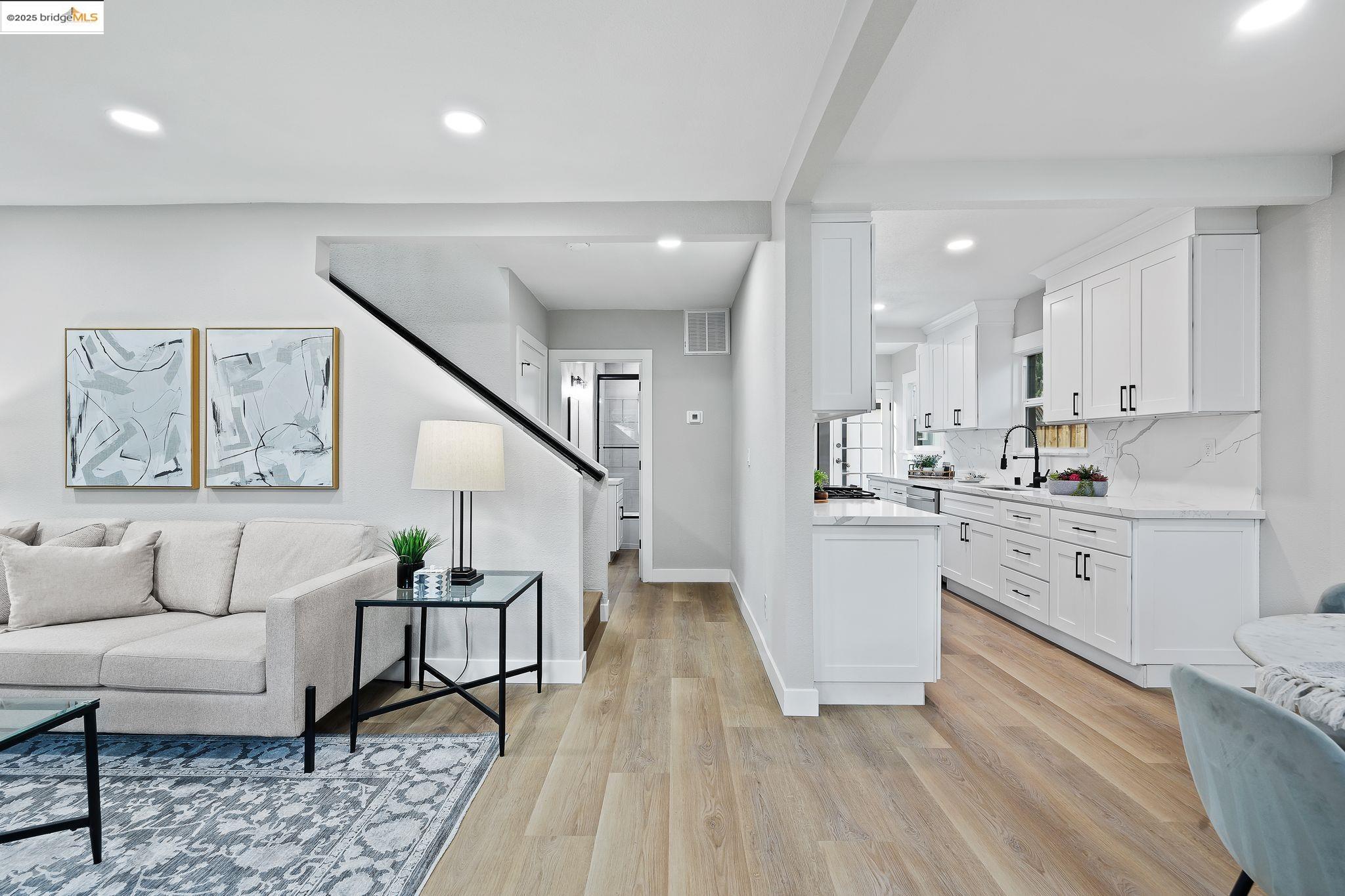 Detail Gallery Image 8 of 60 For 1109 Lincoln Ct, San Jose,  CA 95125 - 2 Beds | 2 Baths