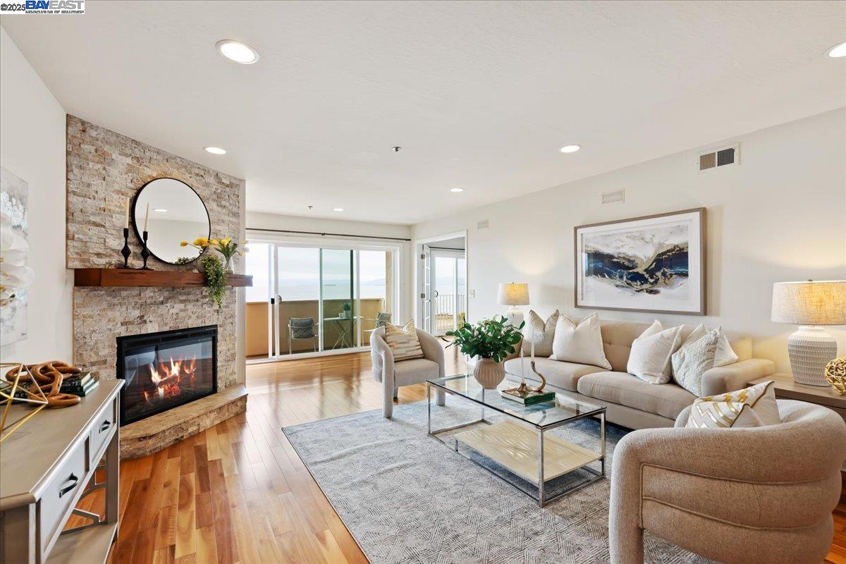 Photo #2: 41112085 Listing 