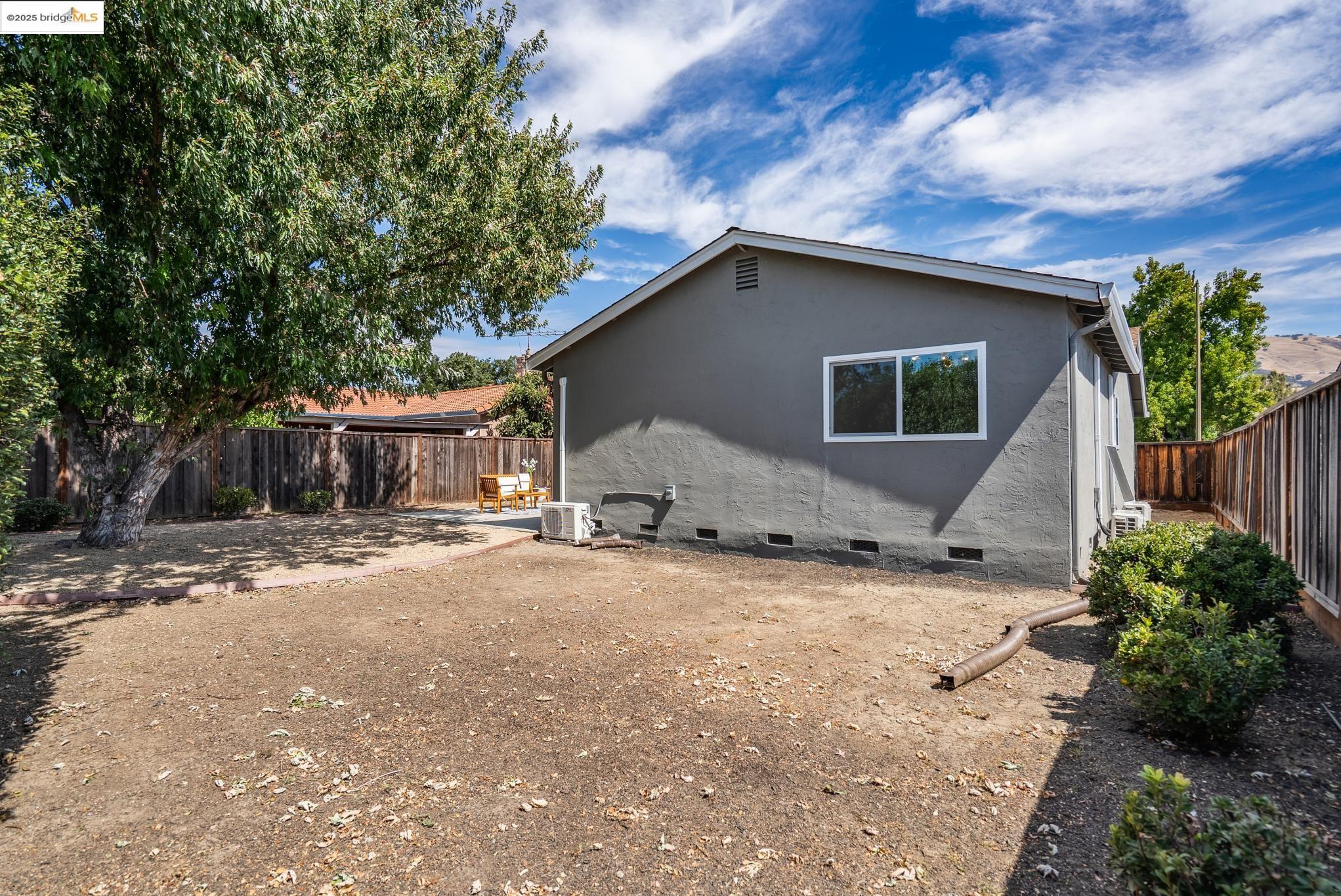 Detail Gallery Image 32 of 35 For 2689 Vista Verde Dr, San Jose,  CA 95148 - 3 Beds | 2 Baths