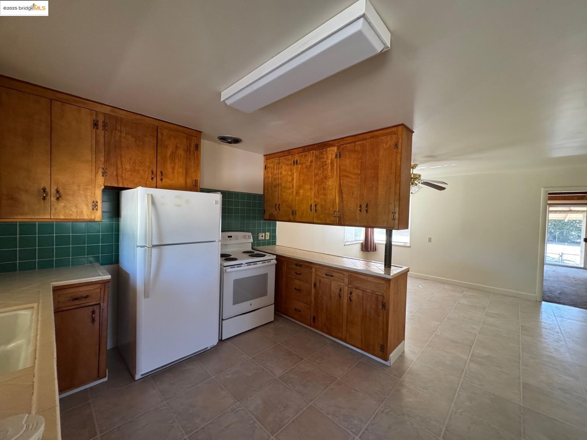 Detail Gallery Image 2 of 13 For 4764 Sellers Avenue, Brentwood,  CA 94548 - 2 Beds | 2 Baths