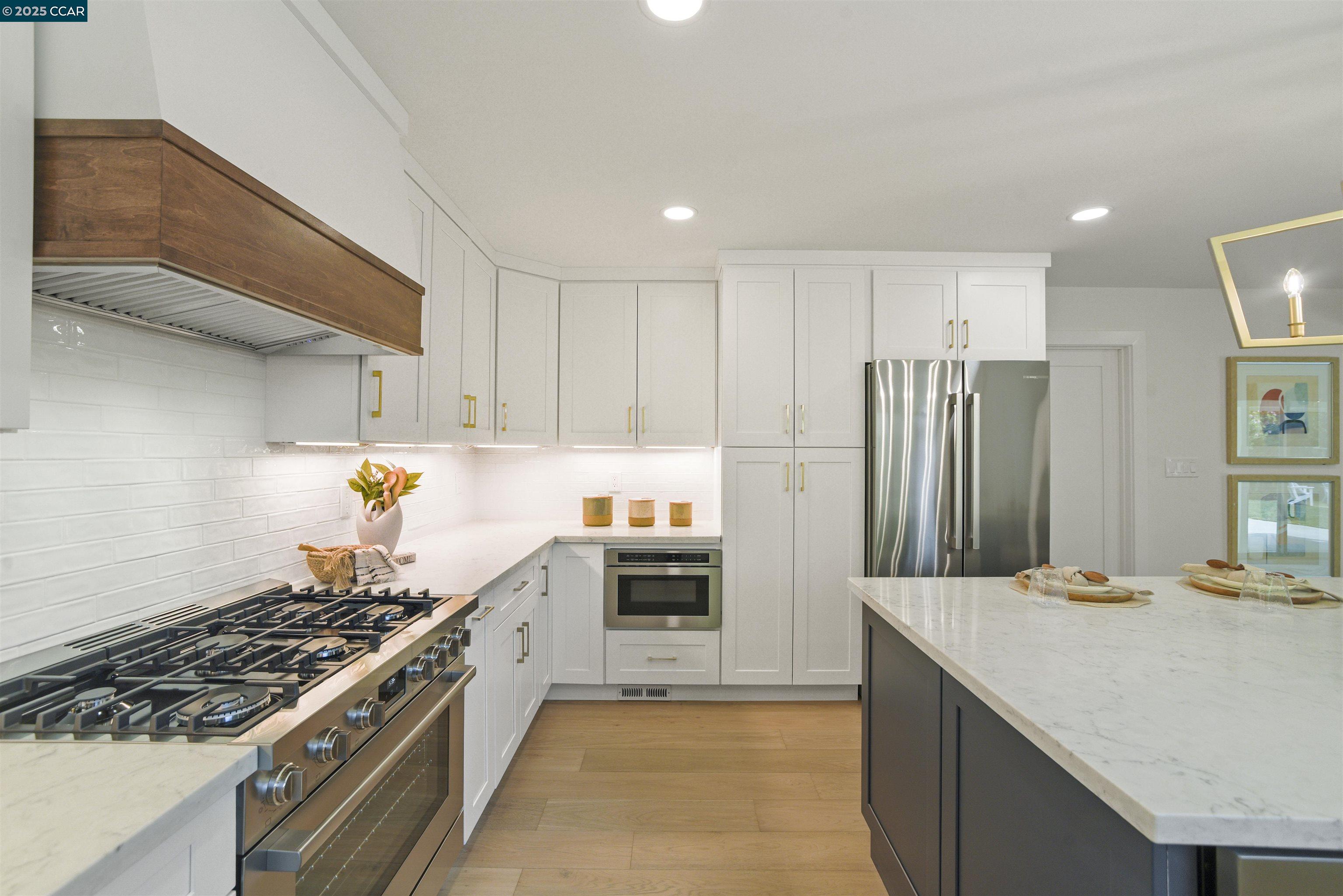 Detail Gallery Image 21 of 58 For 3715 Liscome Way, Concord,  CA 94518 - 4 Beds | 2/1 Baths