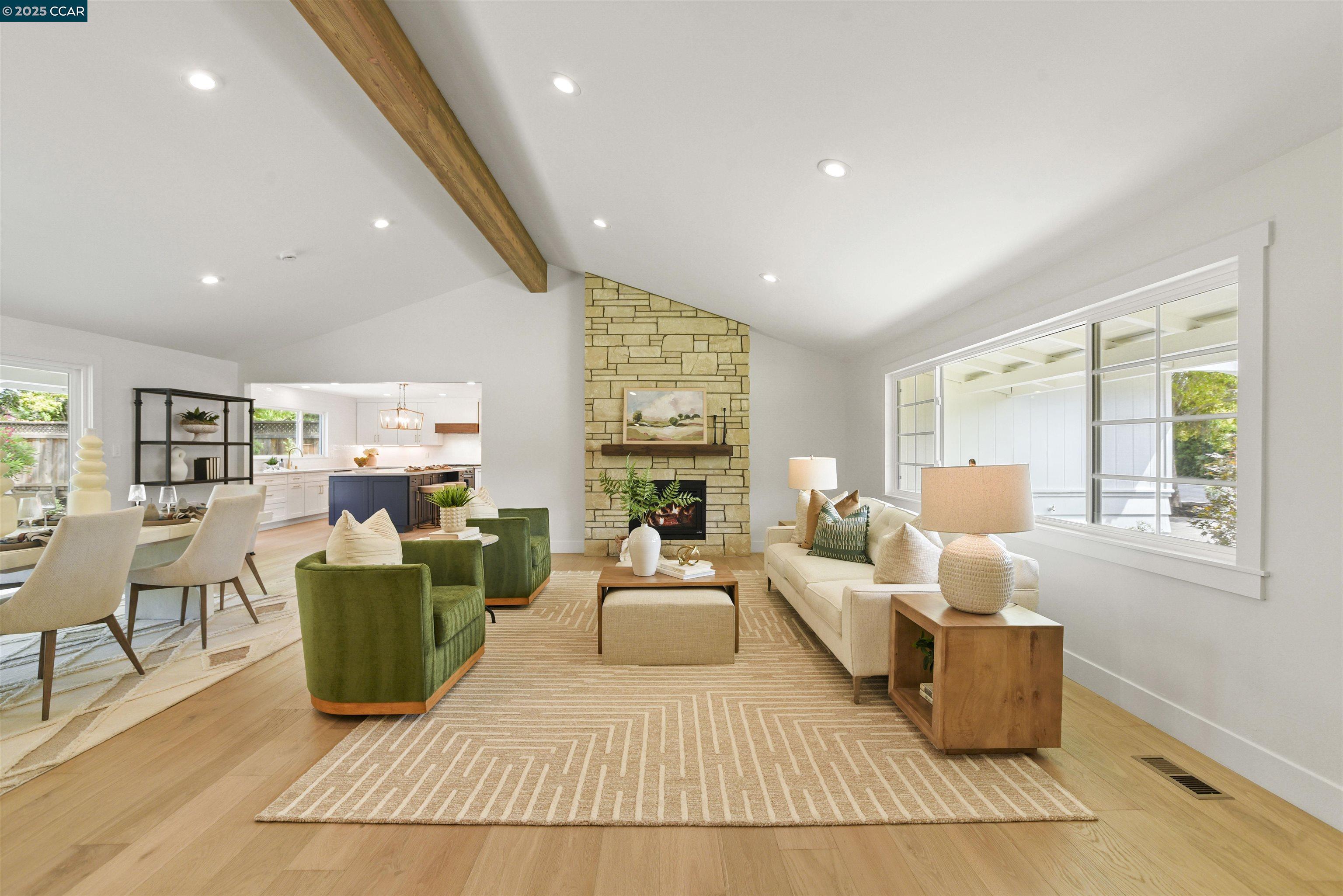 Detail Gallery Image 8 of 58 For 3715 Liscome Way, Concord,  CA 94518 - 4 Beds | 2/1 Baths