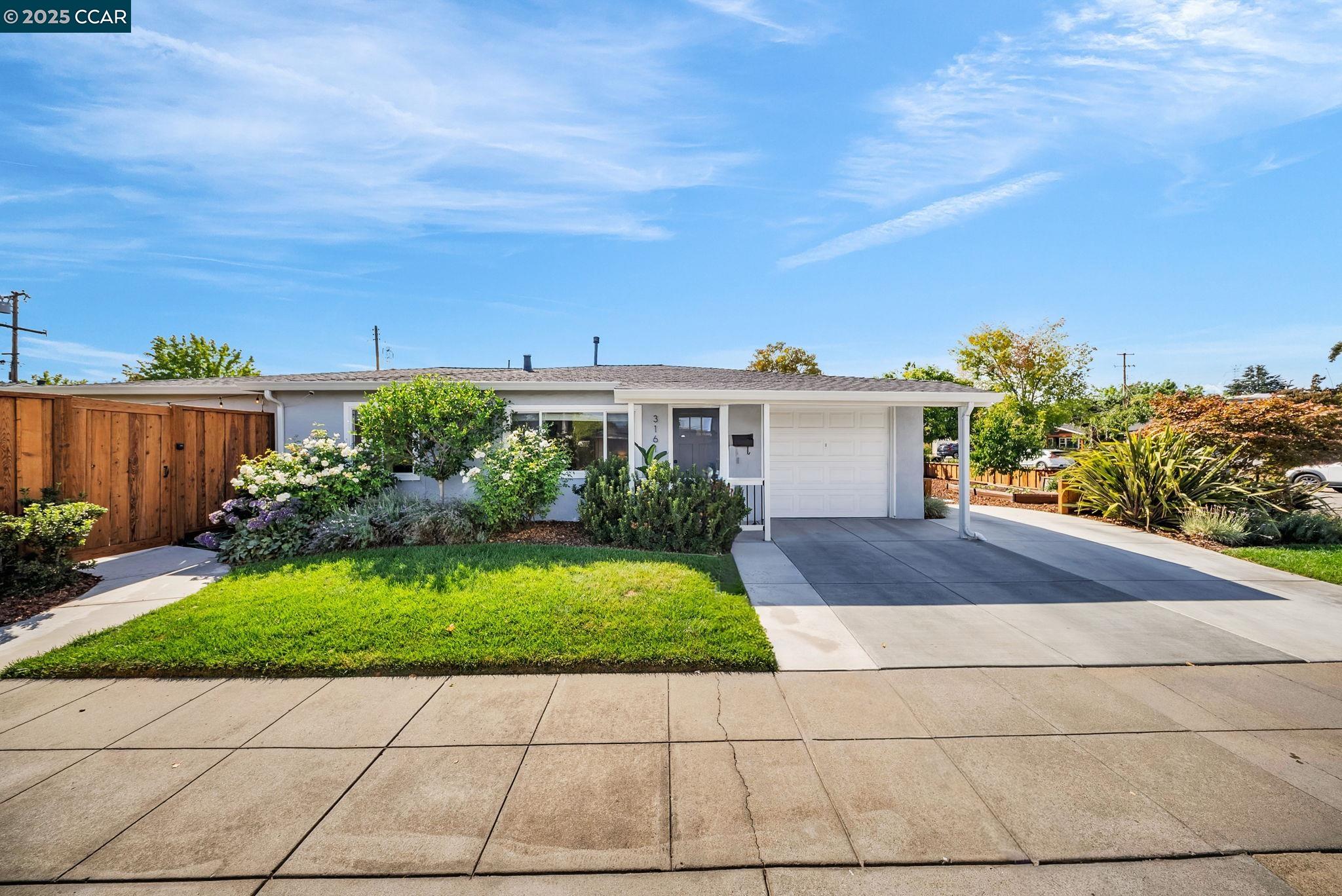 Front Image Thumbnail for CC41112101