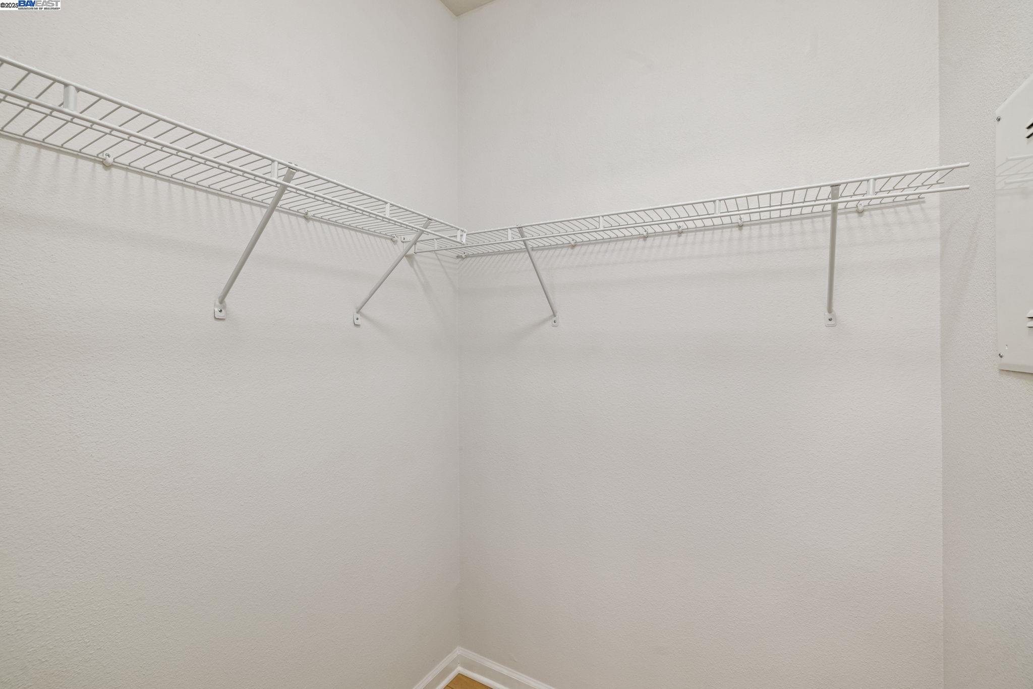 Photo #16: 41112103 Listing: Photo #16
